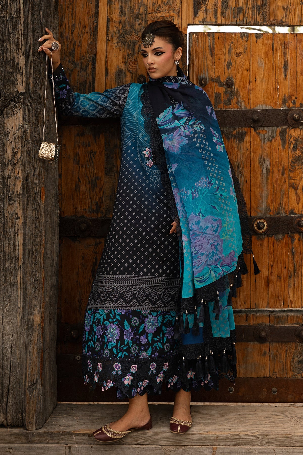 Chunri Lawn – CHN6-04