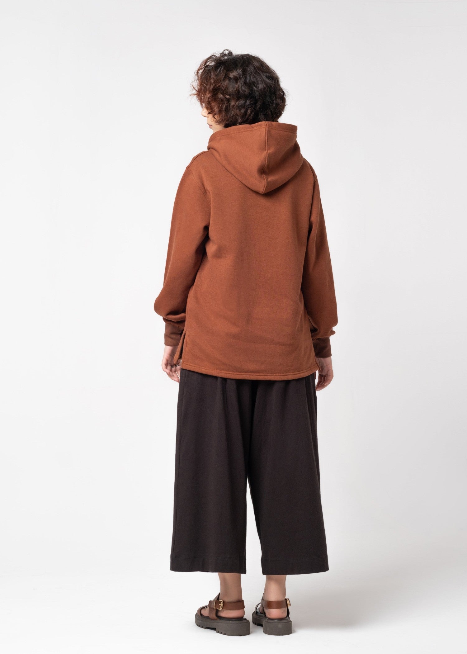 fleece Hoodie in Chestnut brown