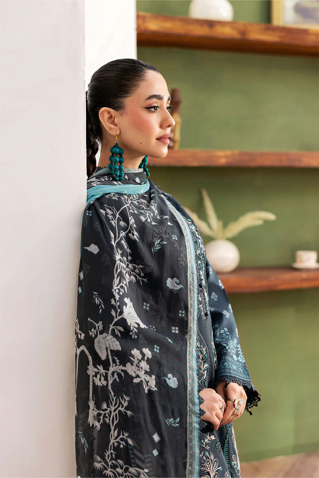 Mashaal Lawn – L-1408