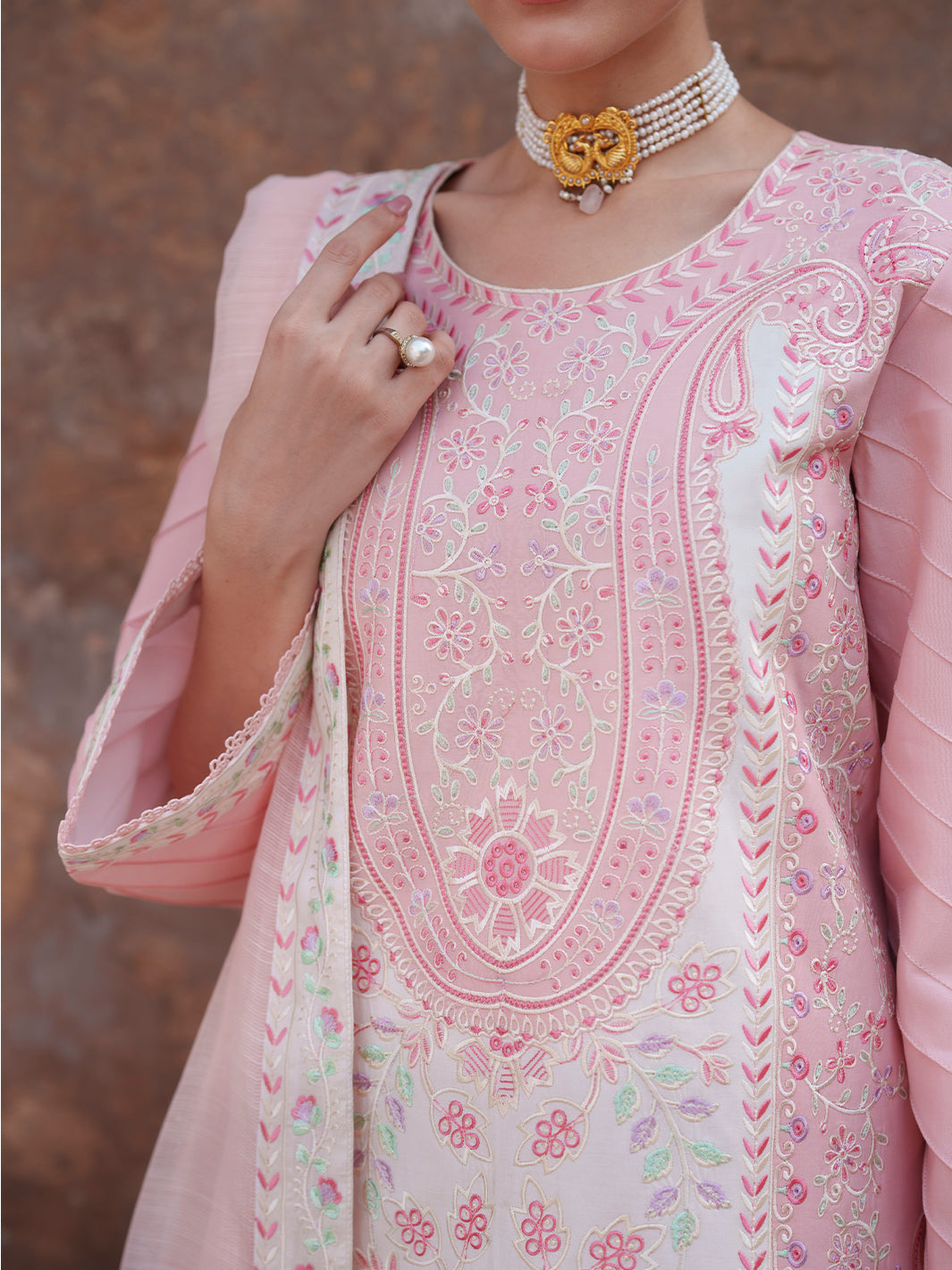 Nilofer Luxury Lawn – NL-01