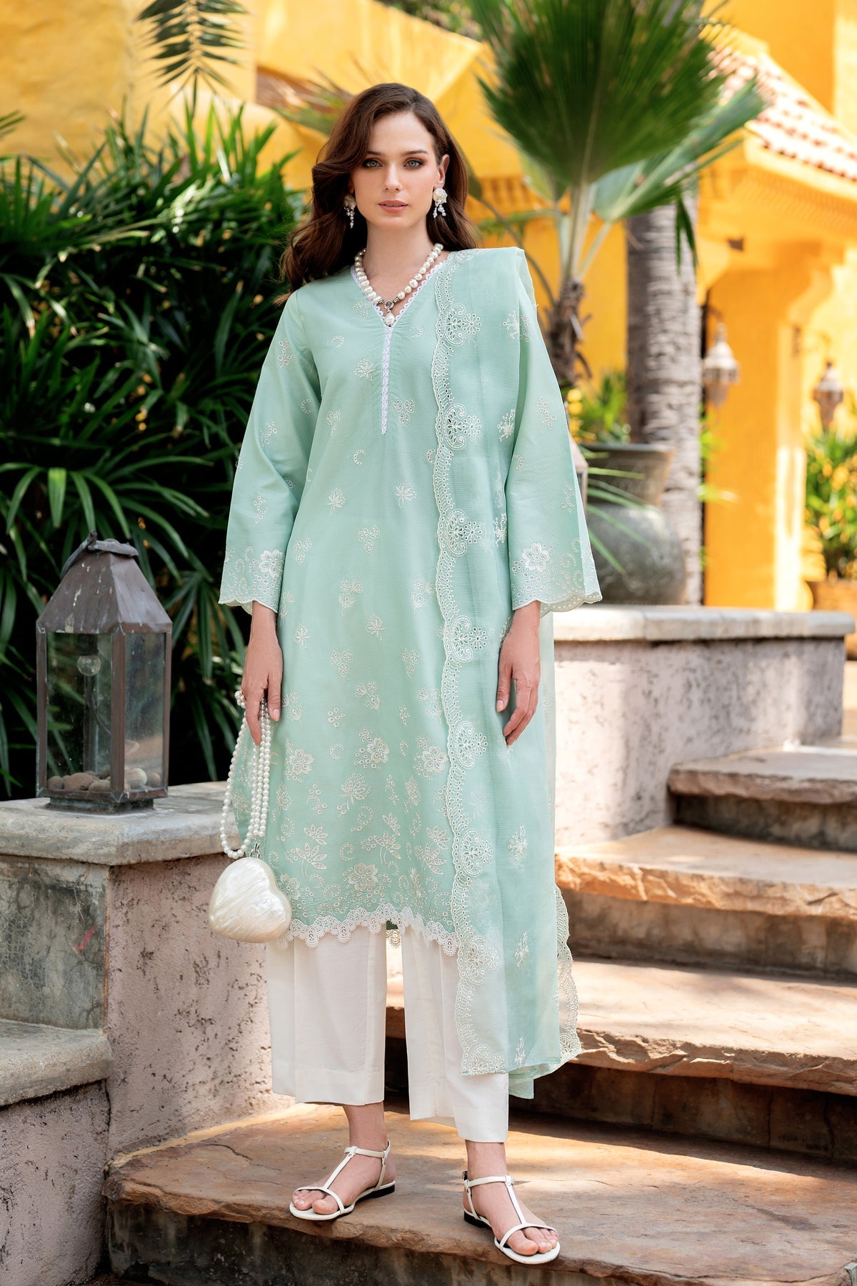 Layana Spring Lawn – DAYE