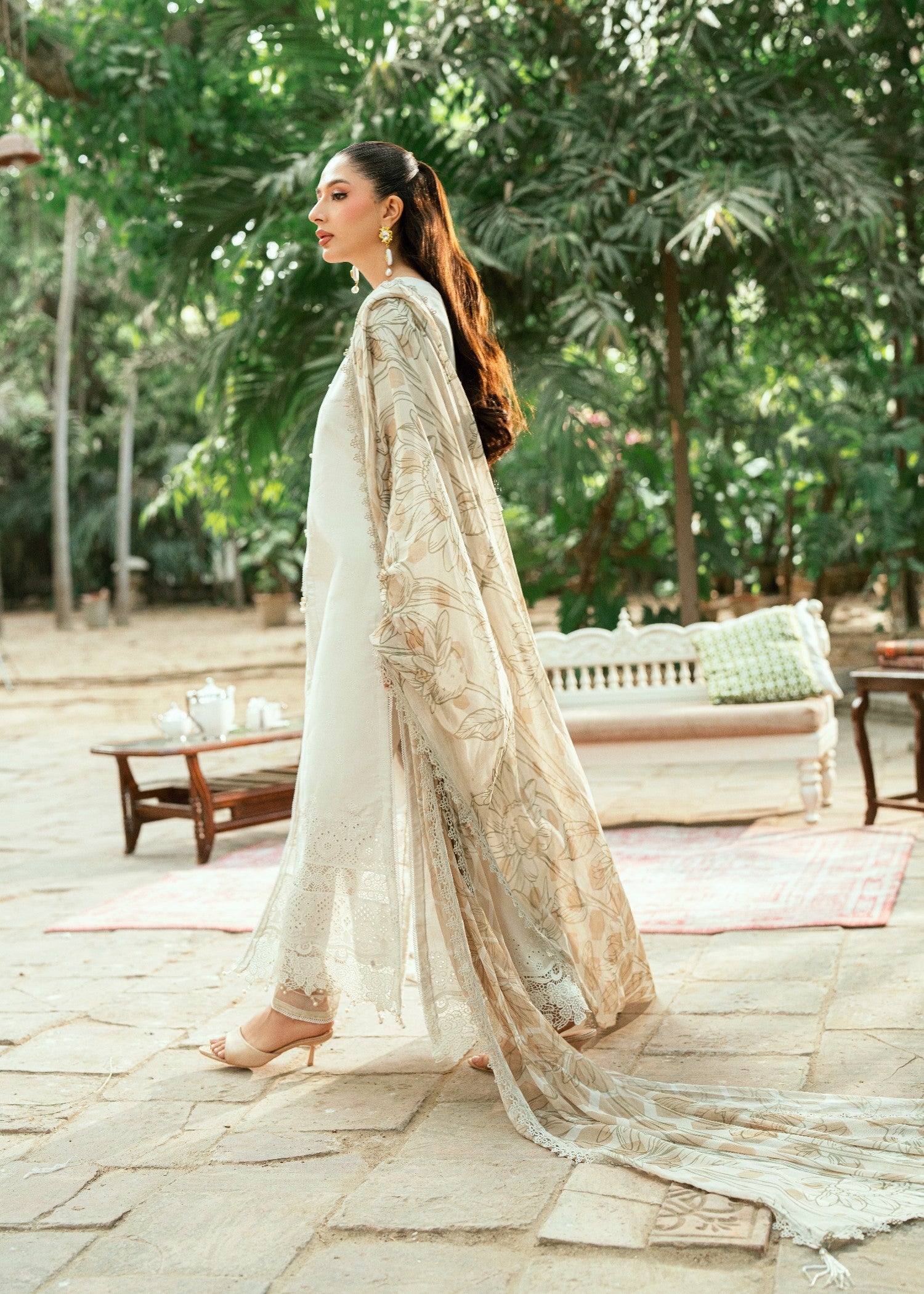 cambric Unstitched in Antique white