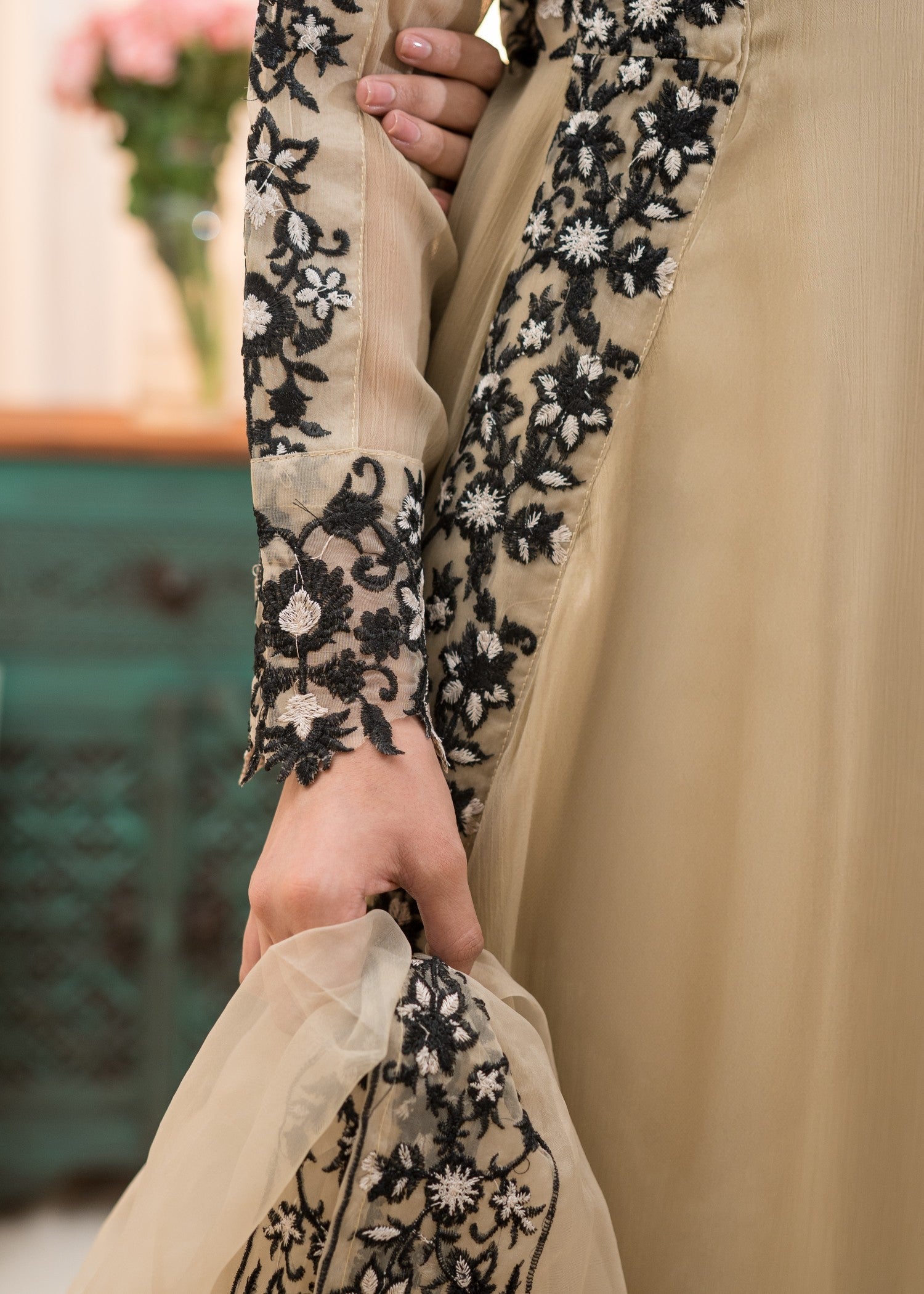 bemberg crinkle chiffon Pishwas in Beige