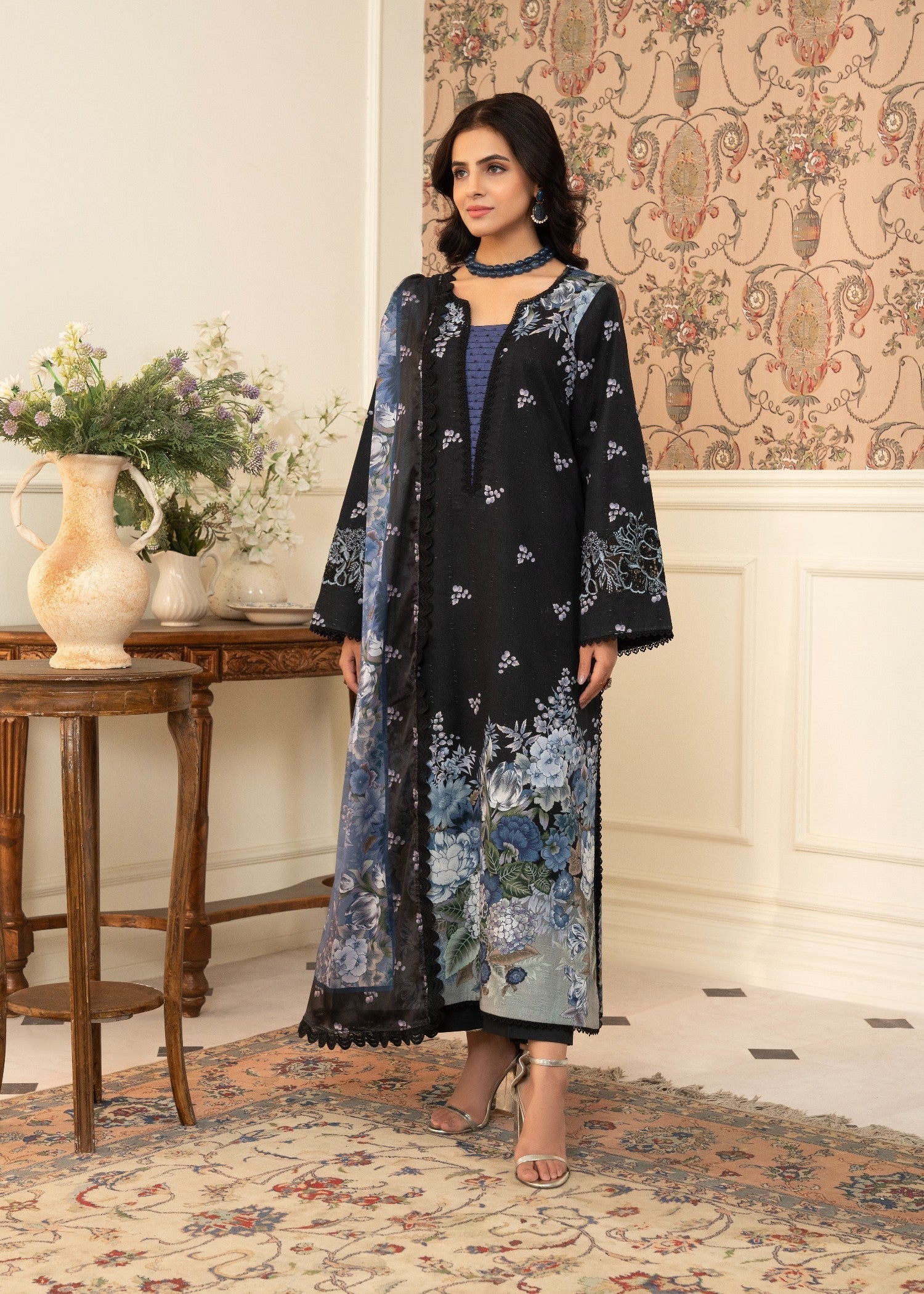 lawn cotton Kurta Set in Black