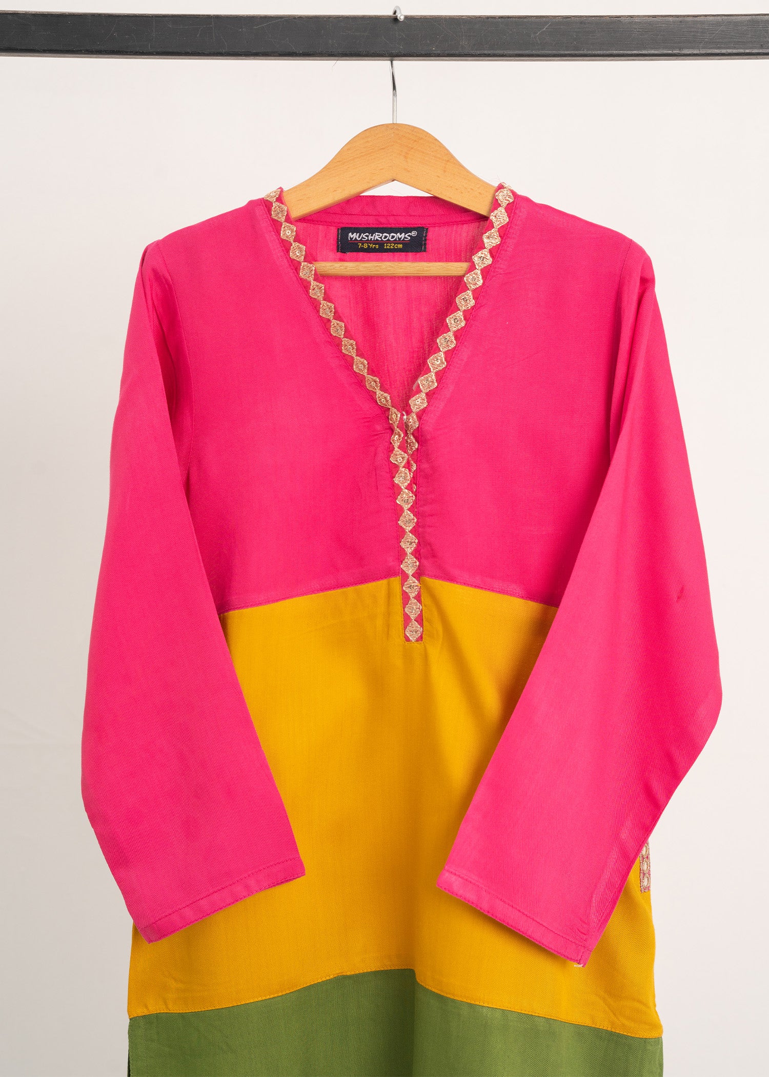 charmuse/shamooz Kurti in Multi