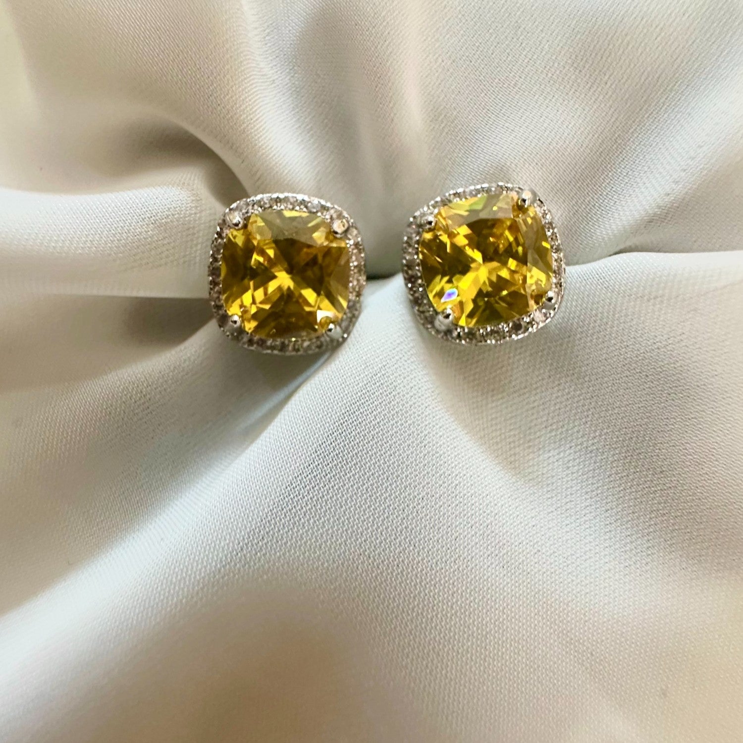 Studs in Yellow Color by - Trendy Women Studs HKV9530