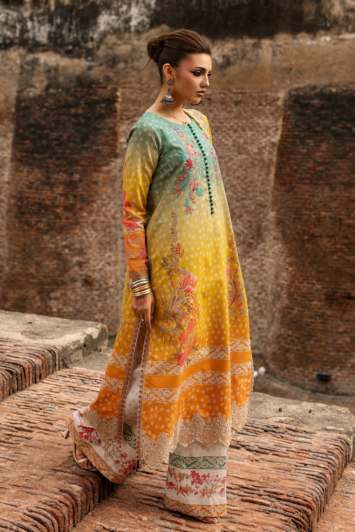 Chunri Lawn – CHN6-03