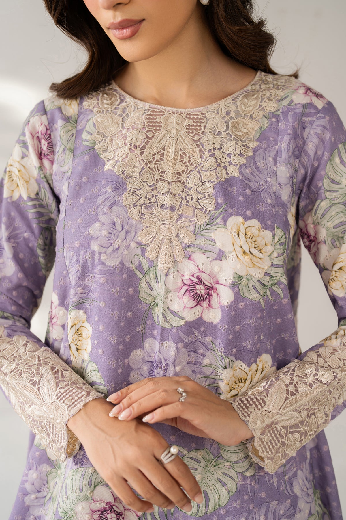 Layana Spring Lawn – ROUVI