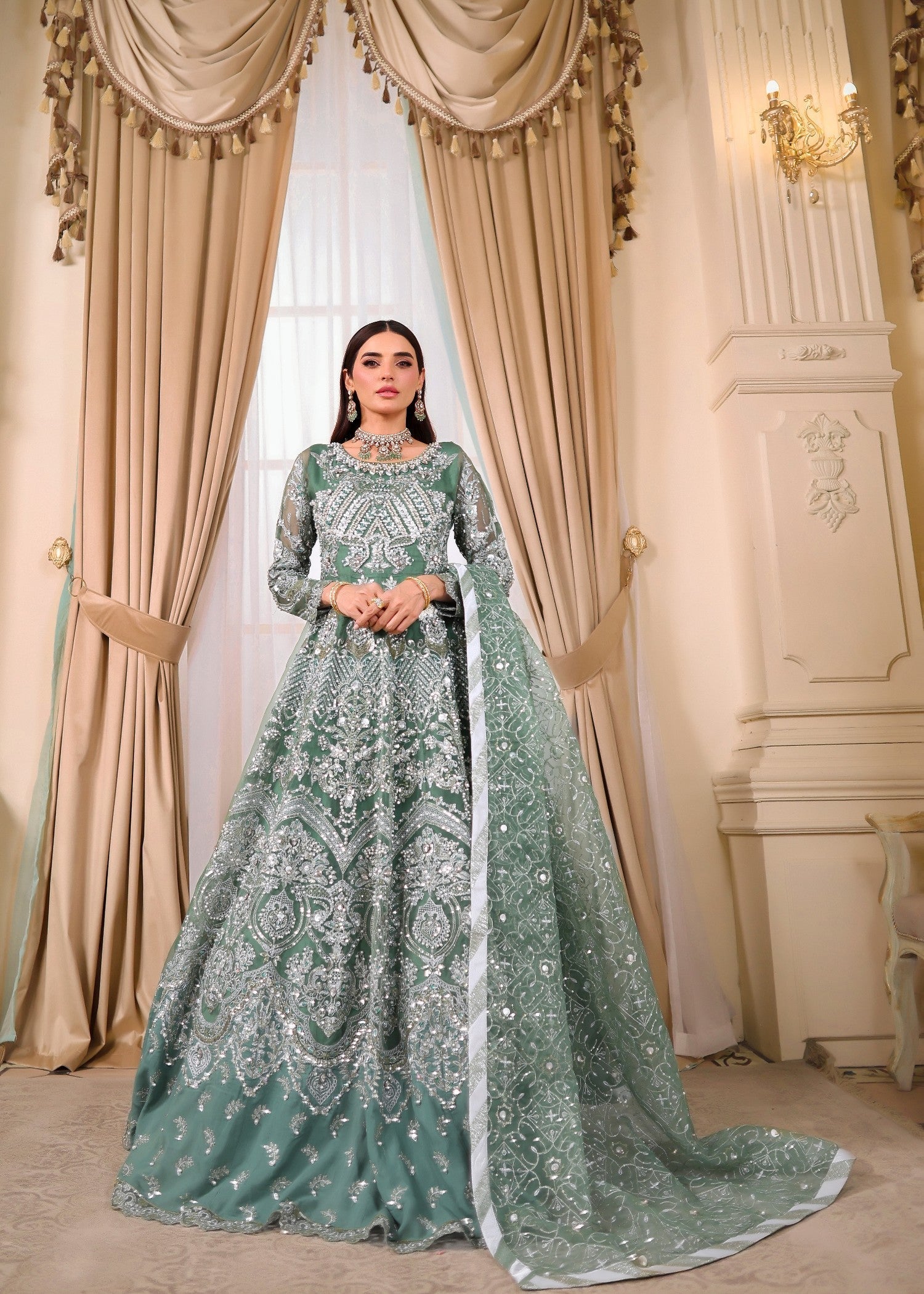 organza Maxi in Parrot green