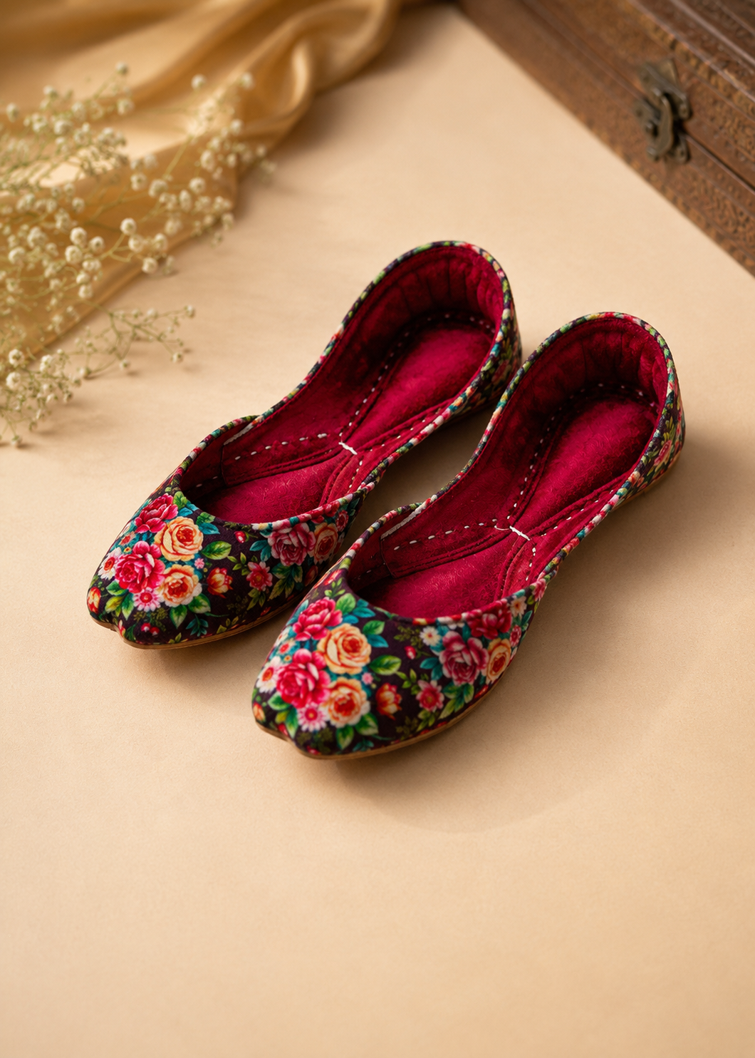 Khussa in Multi by - High Quality Women Khussa JEM5541