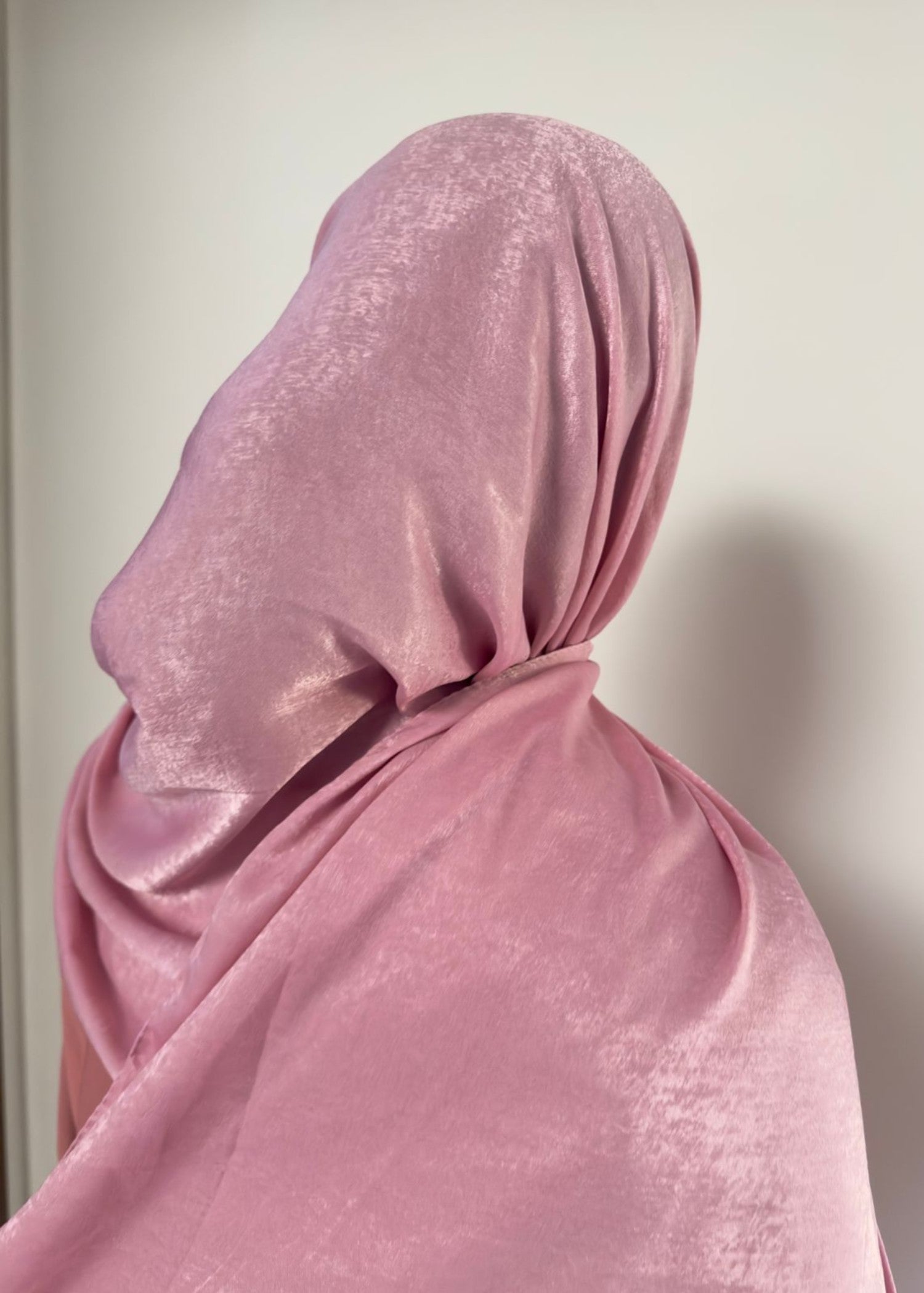 velvet Hijab in Rose pink