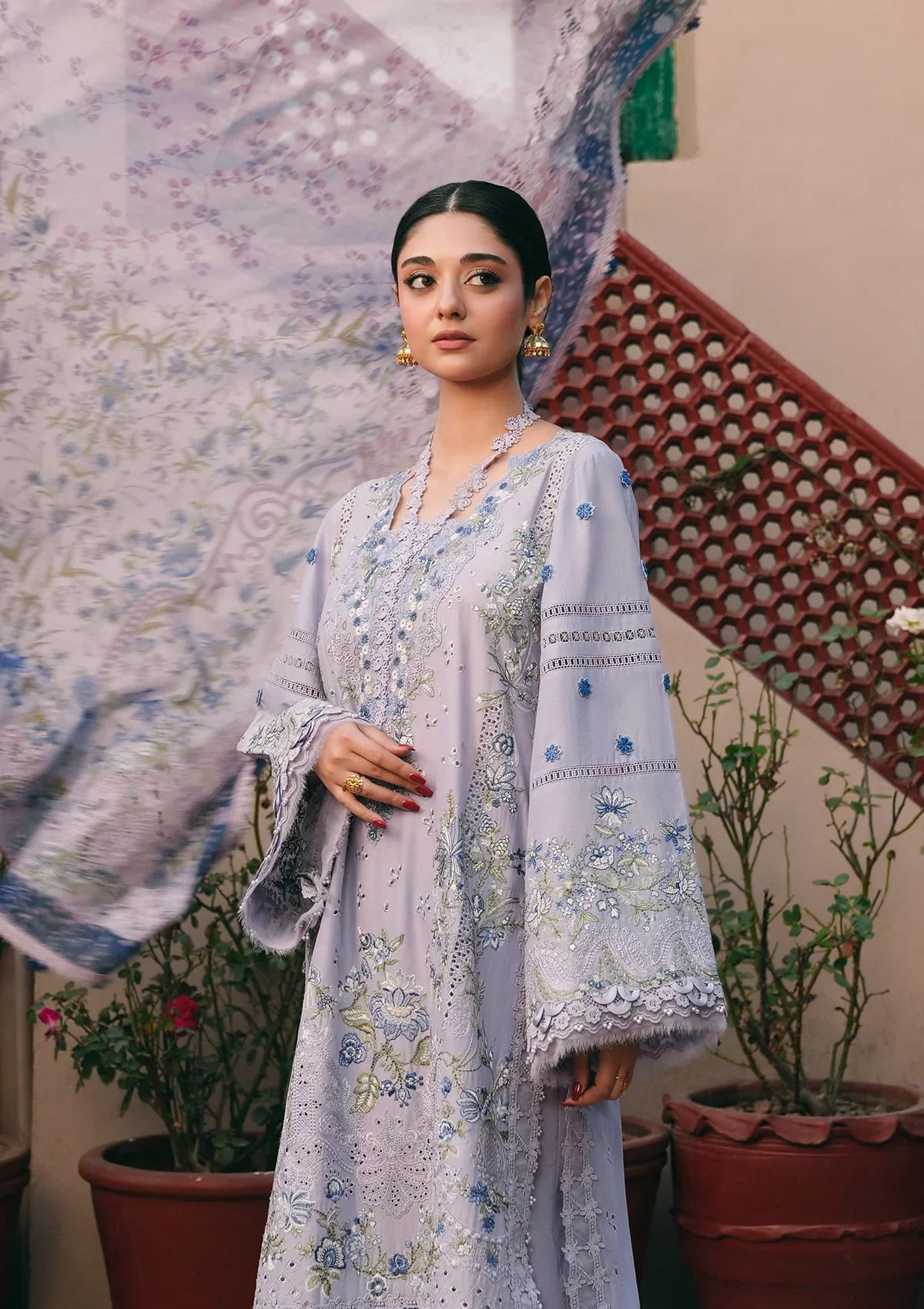 Ek Fasana Luxury Lawn – KLB-7B NAZNEEN