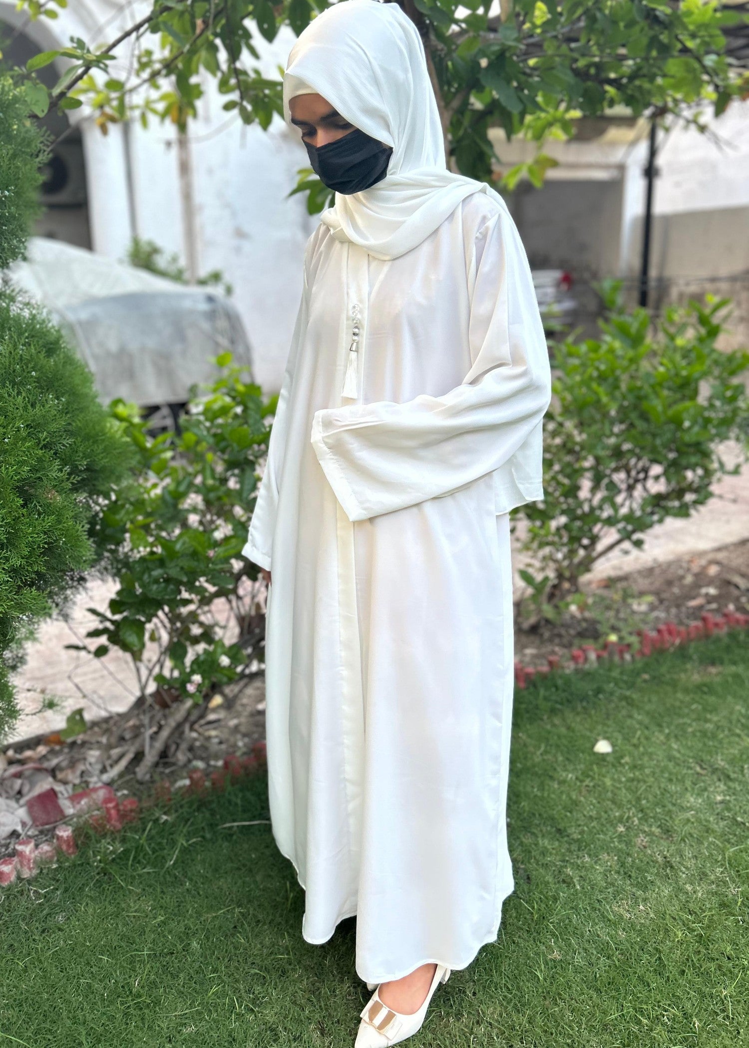 thai silk Abaya in Off-white