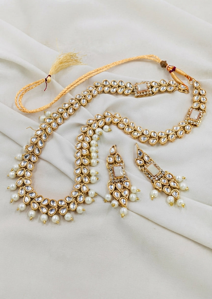 Jewelry Set in Pearl white Color by - Trendy Women Jewelry Set NIZ6086