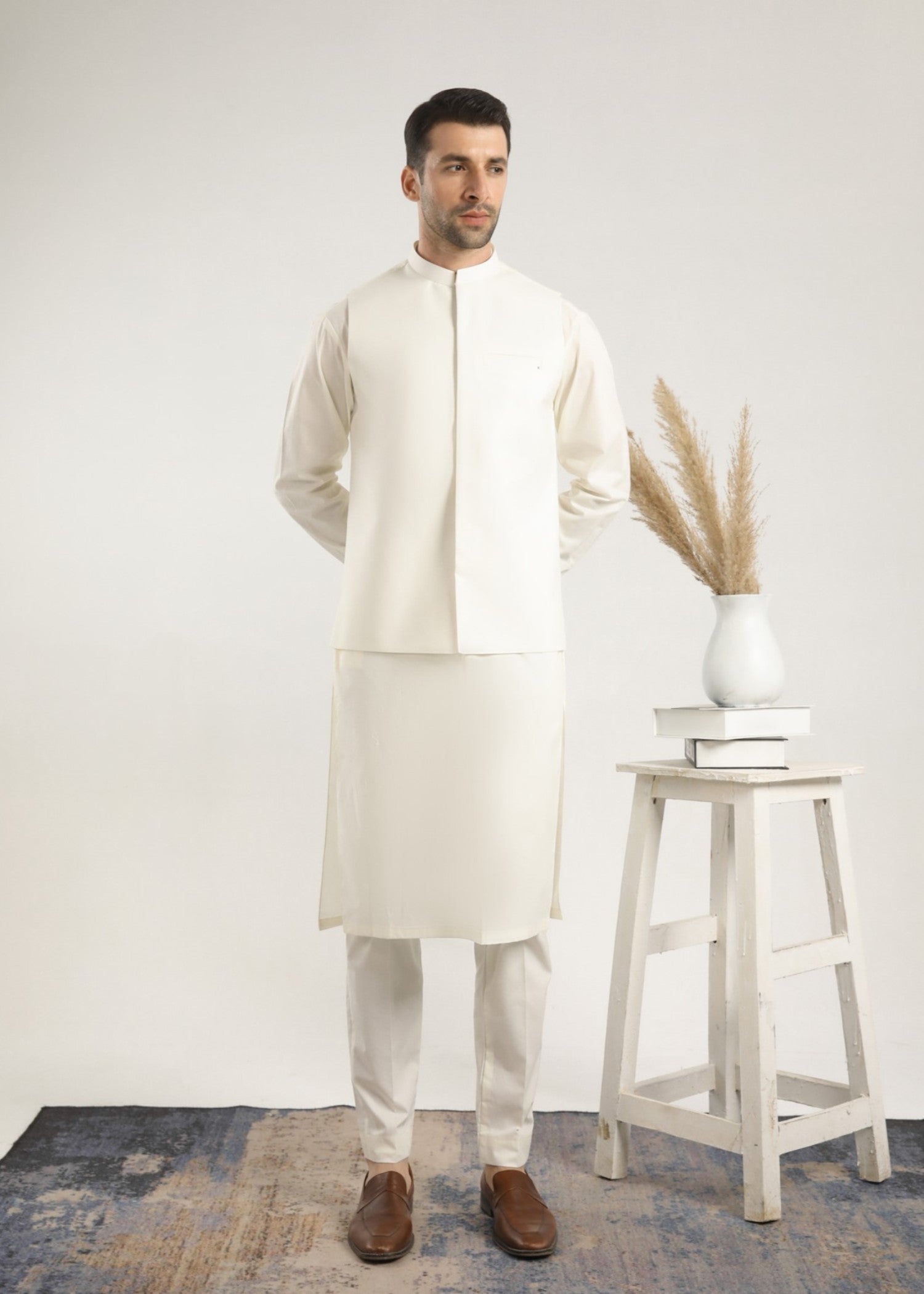 cotton Waistcoat in Floral white