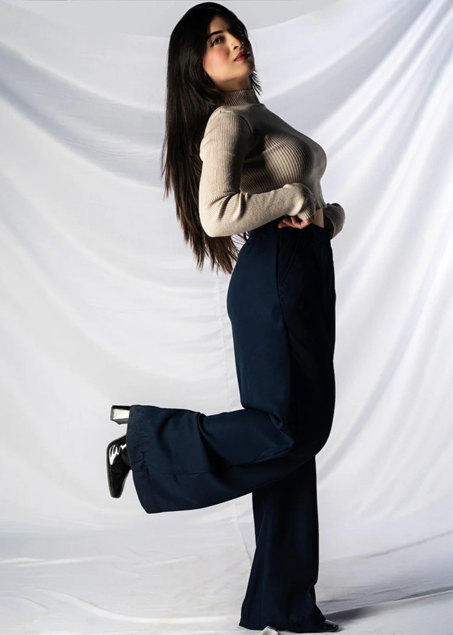 georgette Pants in Navy blue