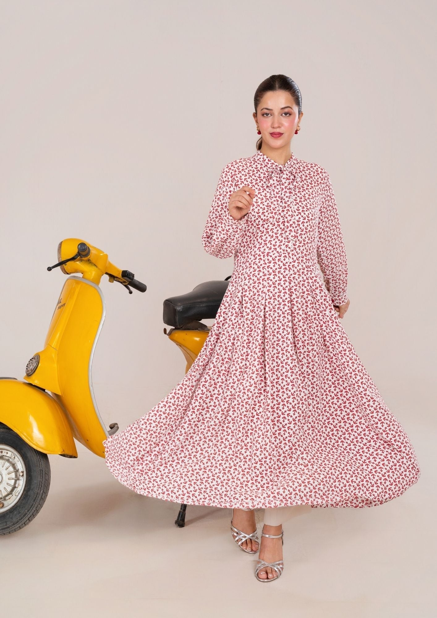 georgette Maxi in White, red