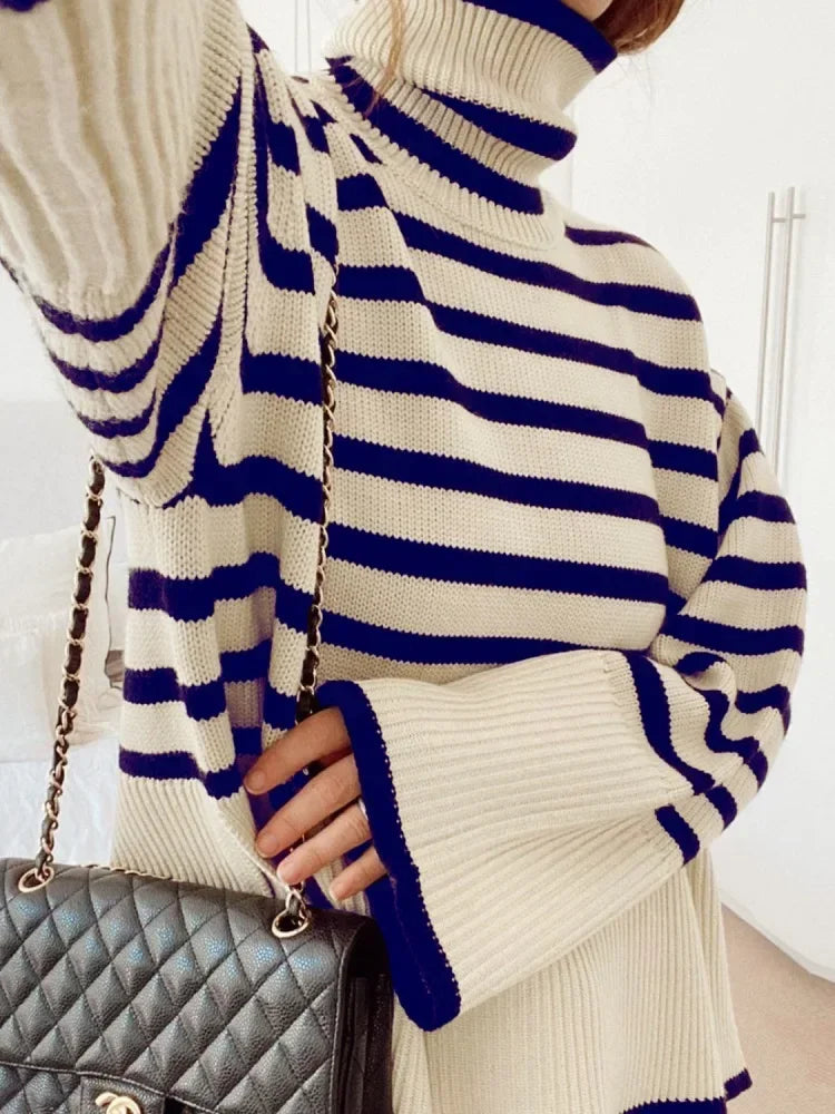 JENIKA OVERSIZED SWEATER