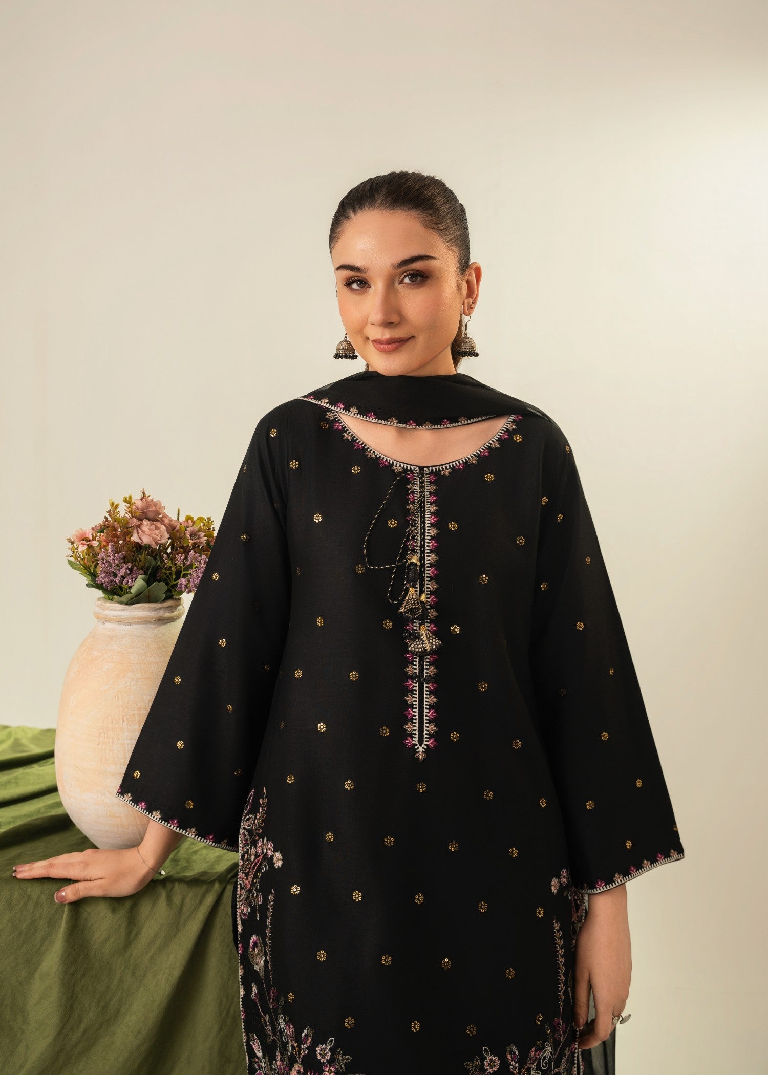 lawn Kurta Set in Black