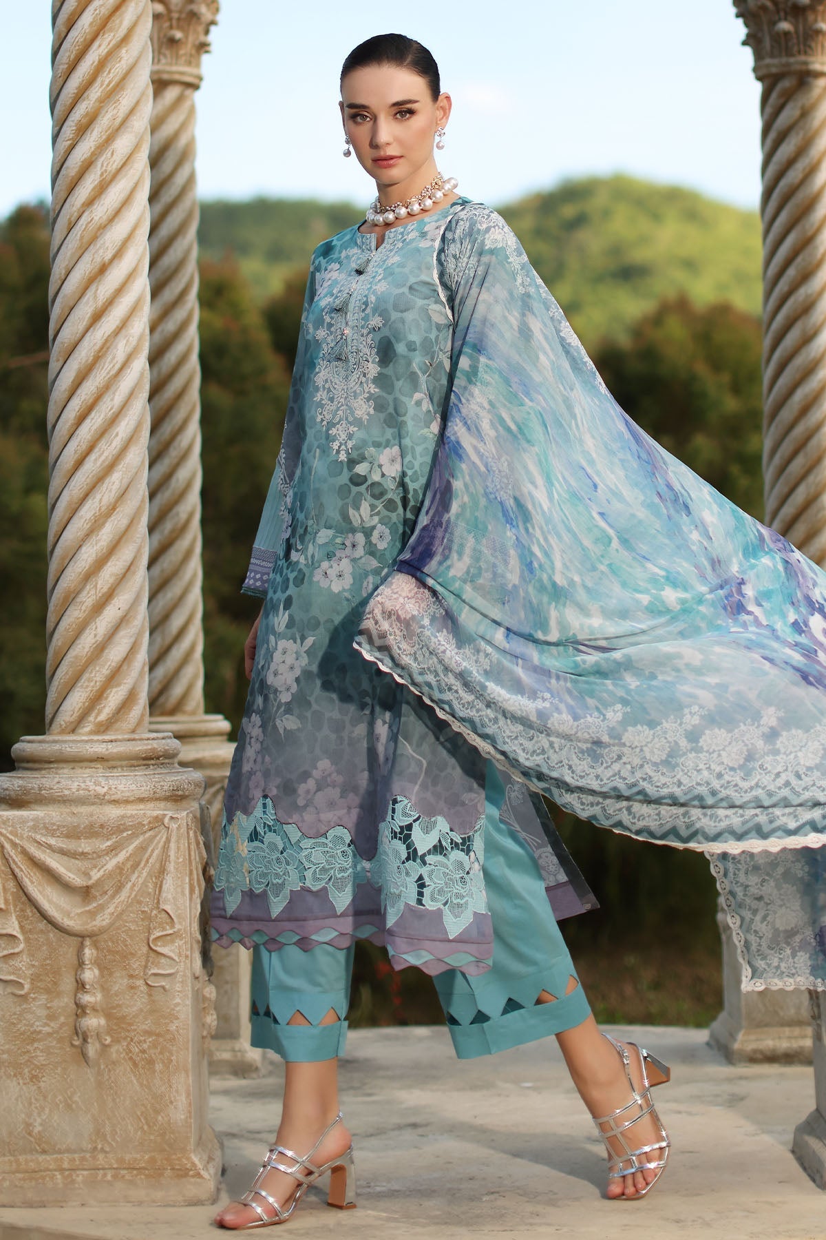 Signature Lawn Prints – SP-196