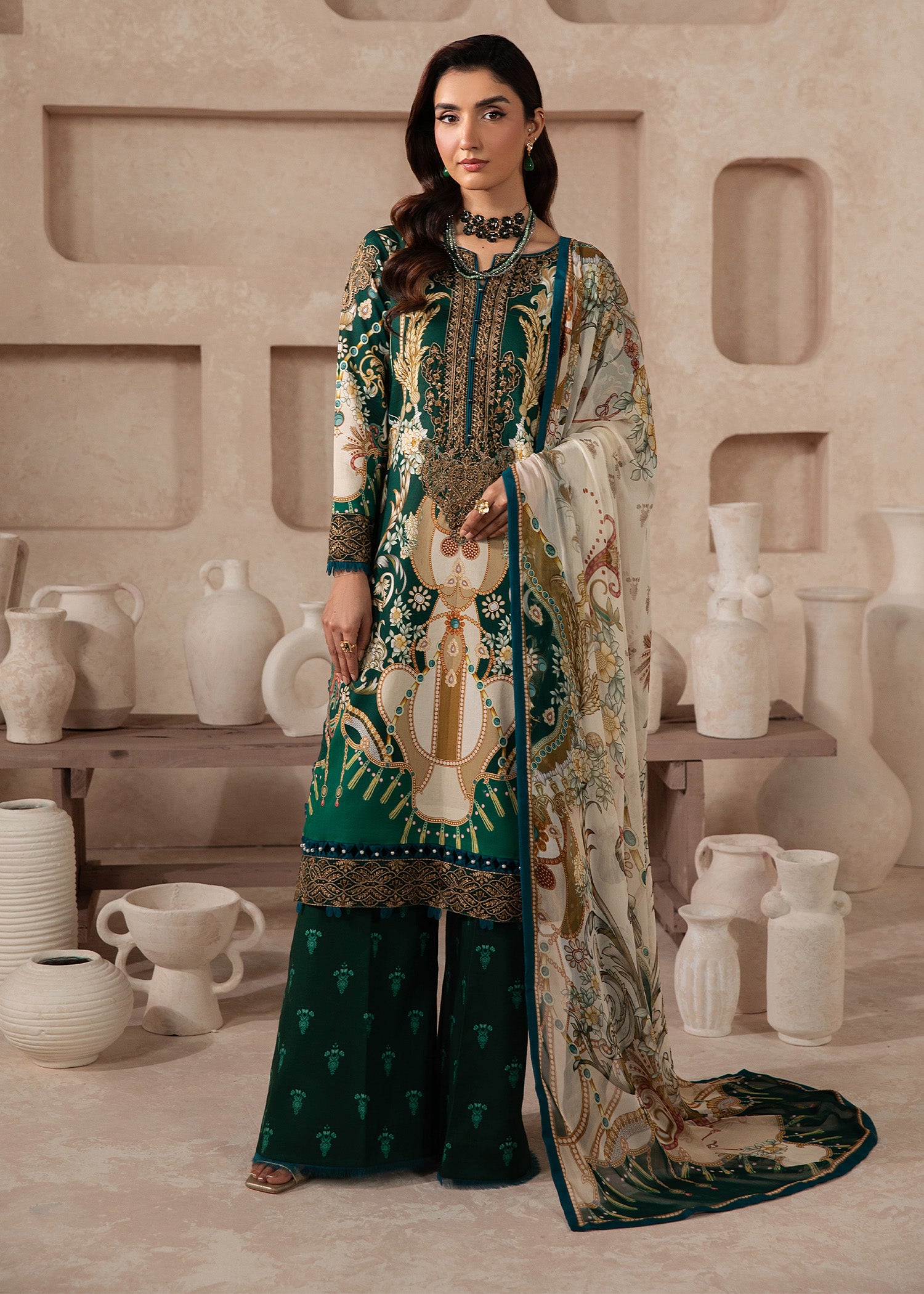 lawn Kurta Set in Ivory, green