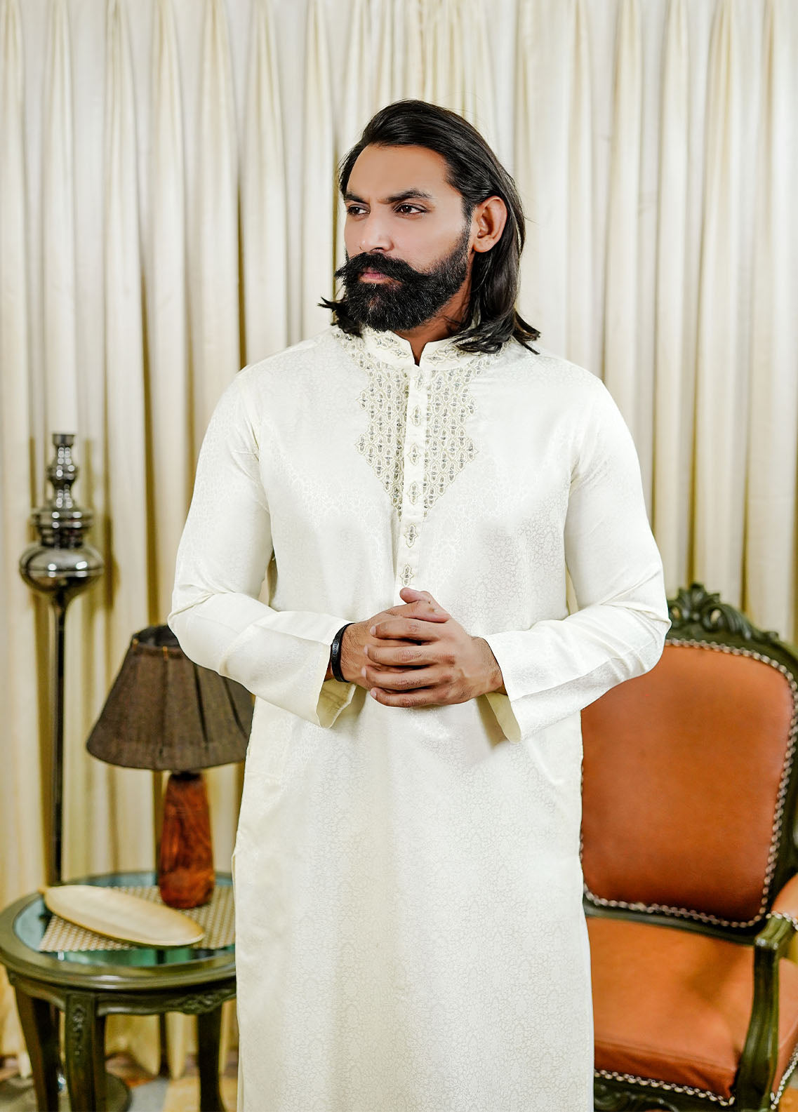 traditional jamawar Kurta in Off-white