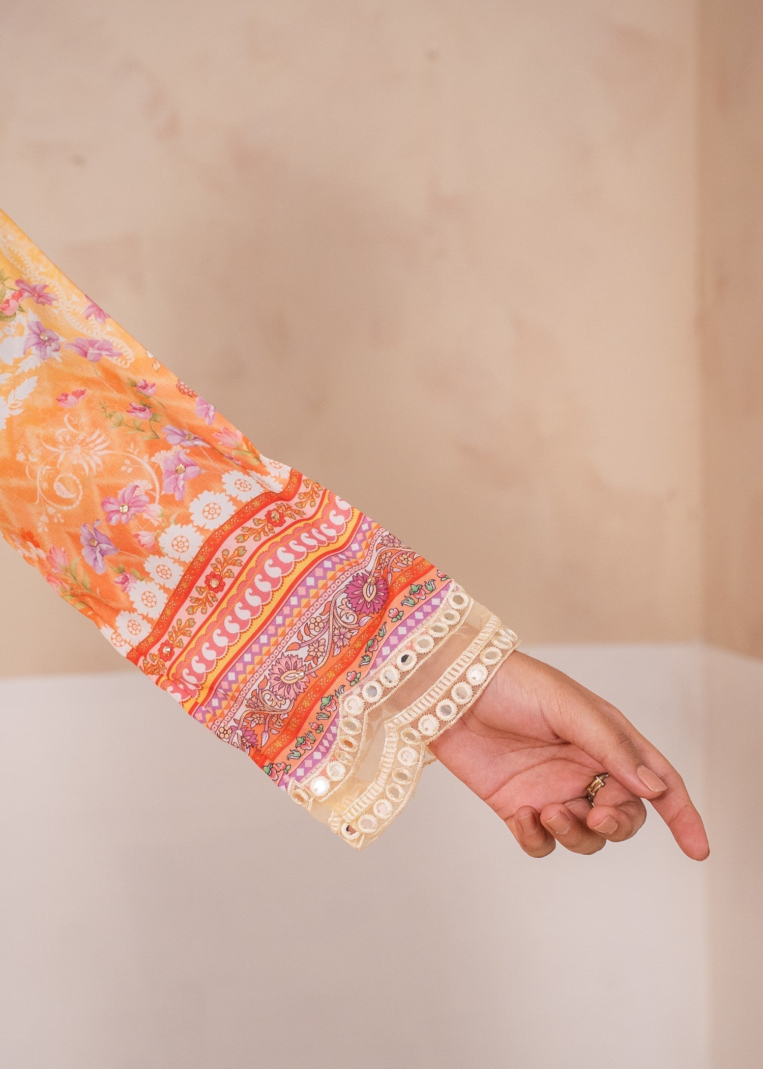 silk crepe Kurta Set in Multi