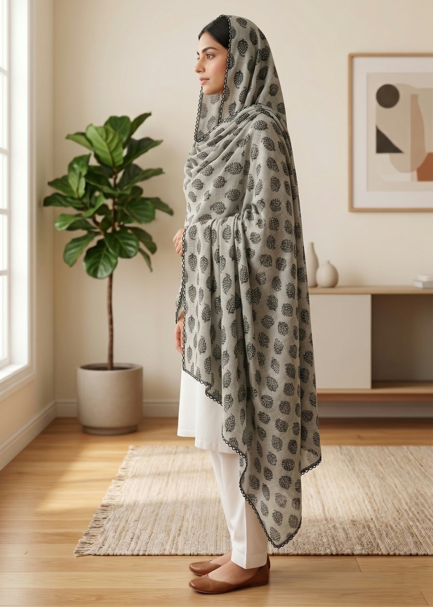 lawn Chaddar in Black, tea green