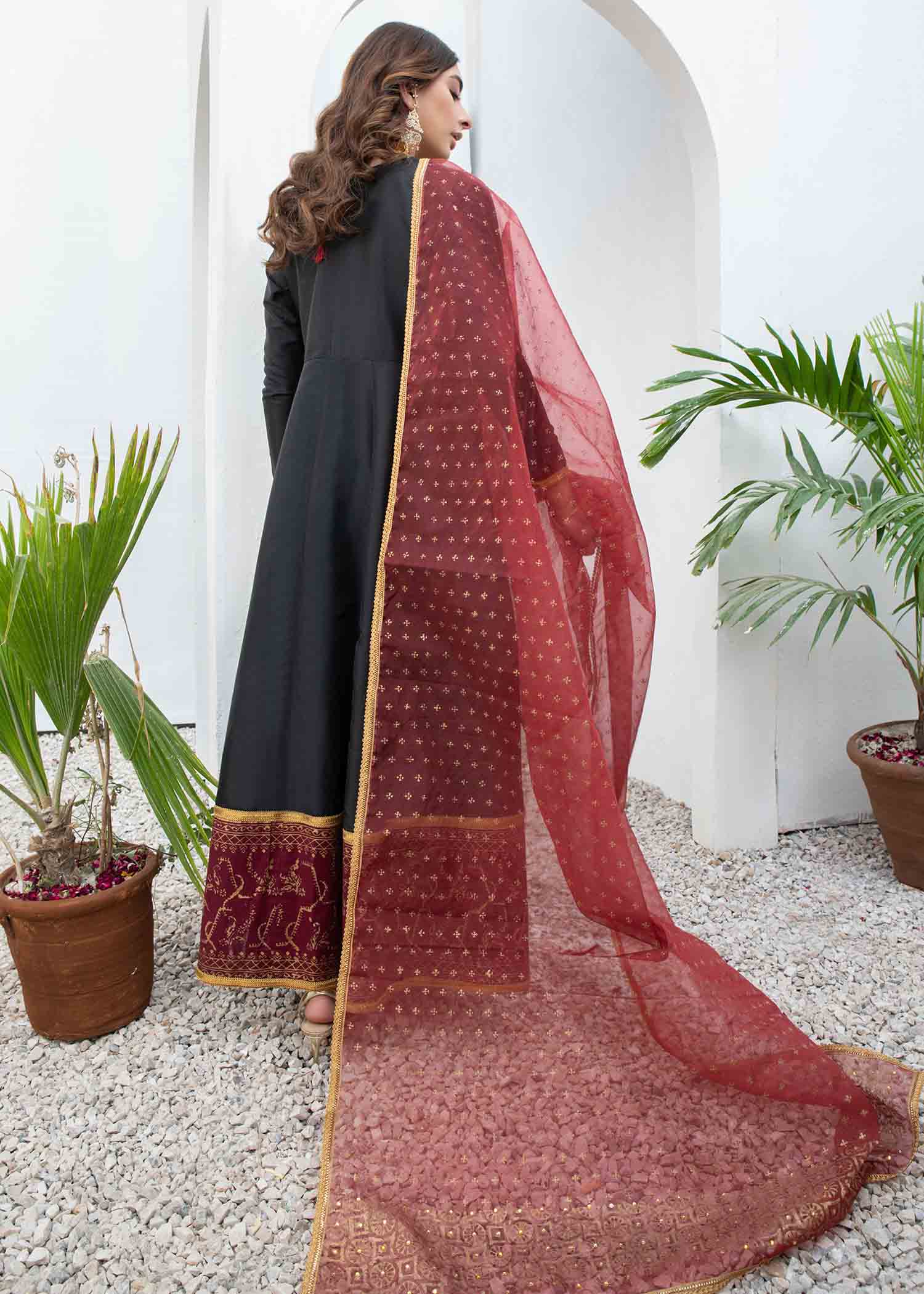 khaddi silk Unstitched in Black