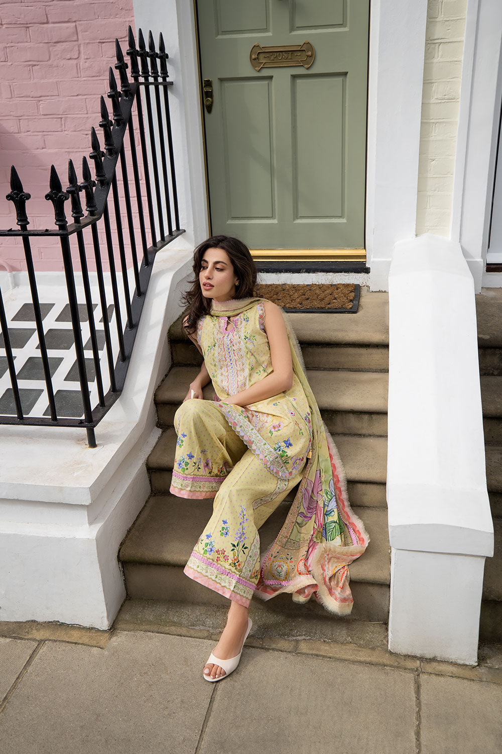 Lawn Prints – Design 2B