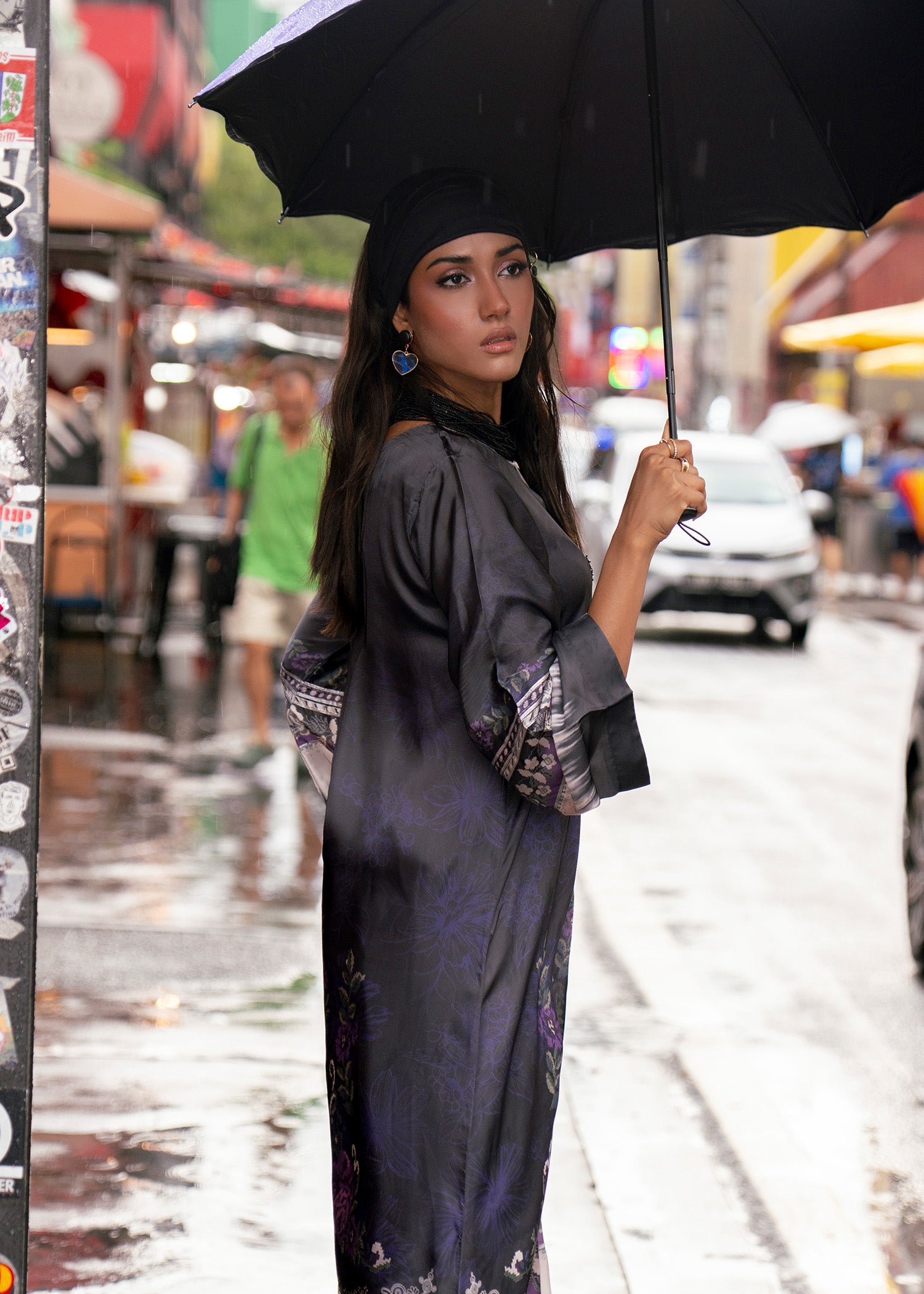 charmuse/shamooz Kaftan in Charcoal