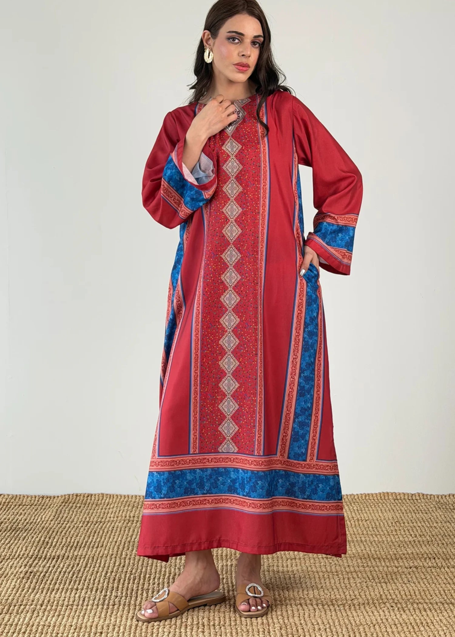 crepe Kaftan in Red, blue