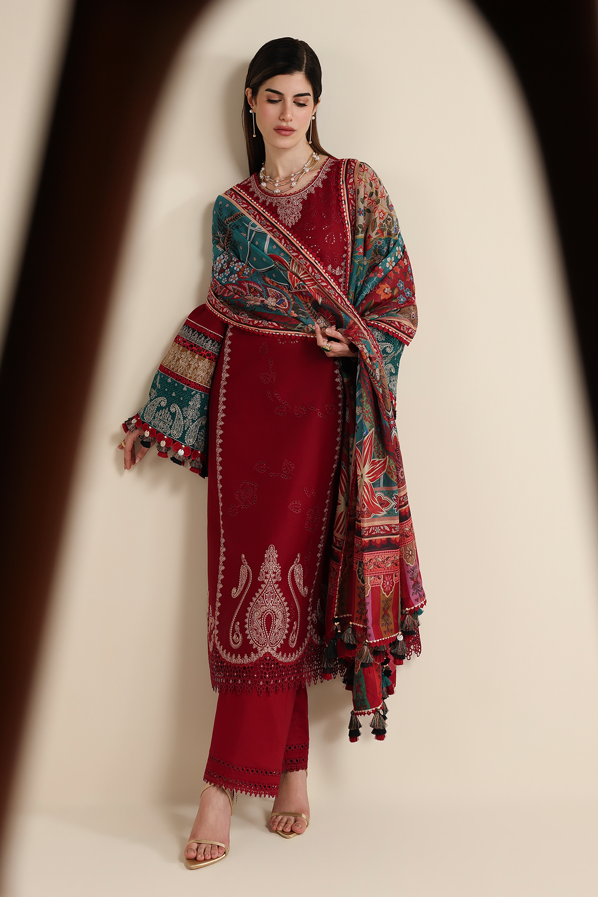 Iris Luxury Festive Lawn – IL26-D08
