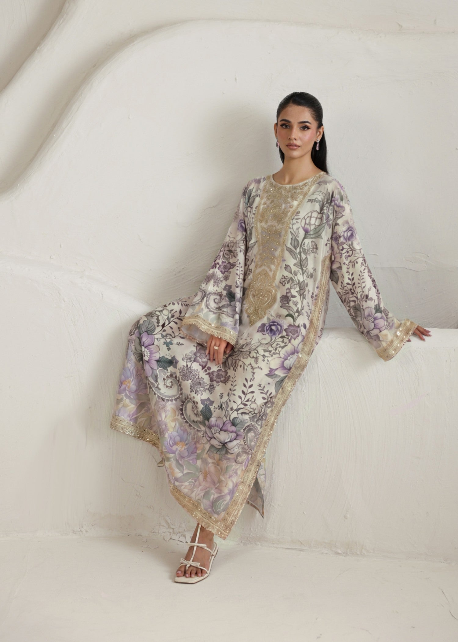 raw silk Kaftan in White