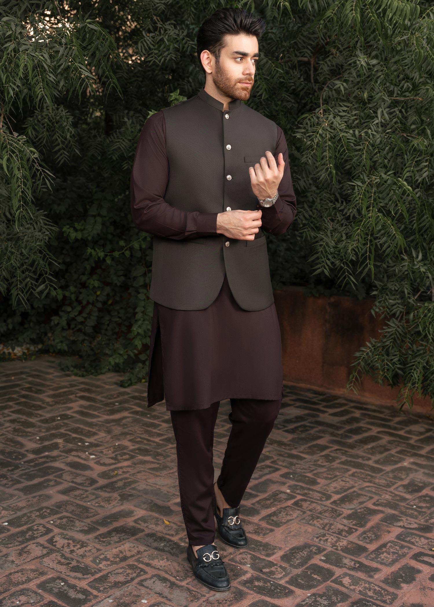 wash & wear Waistcoat in Dark brown