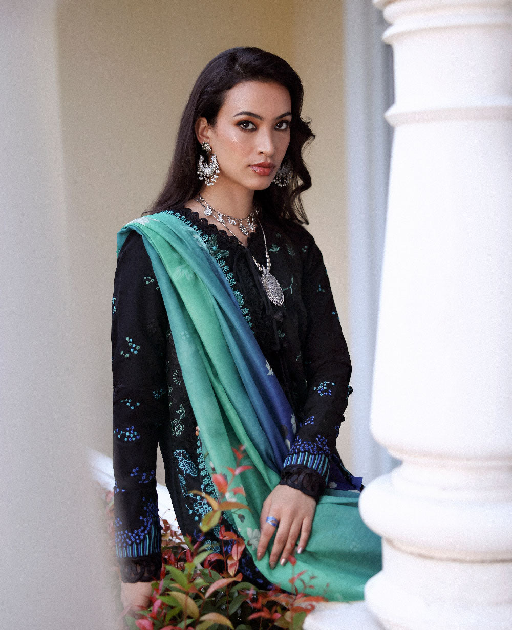 Lilas Lawn – Arisa