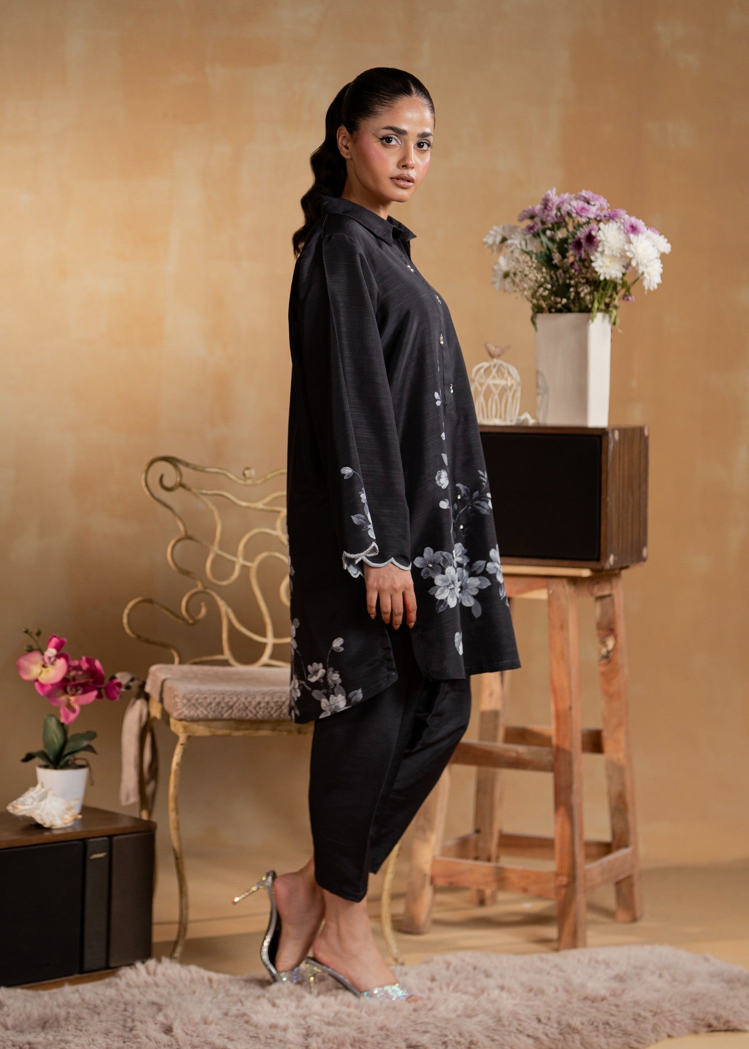 fine khaddar Kurta Set in Black