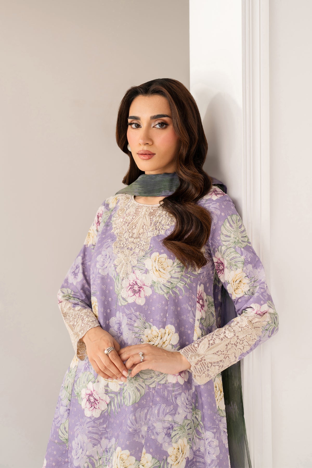 Layana Spring Lawn – ROUVI