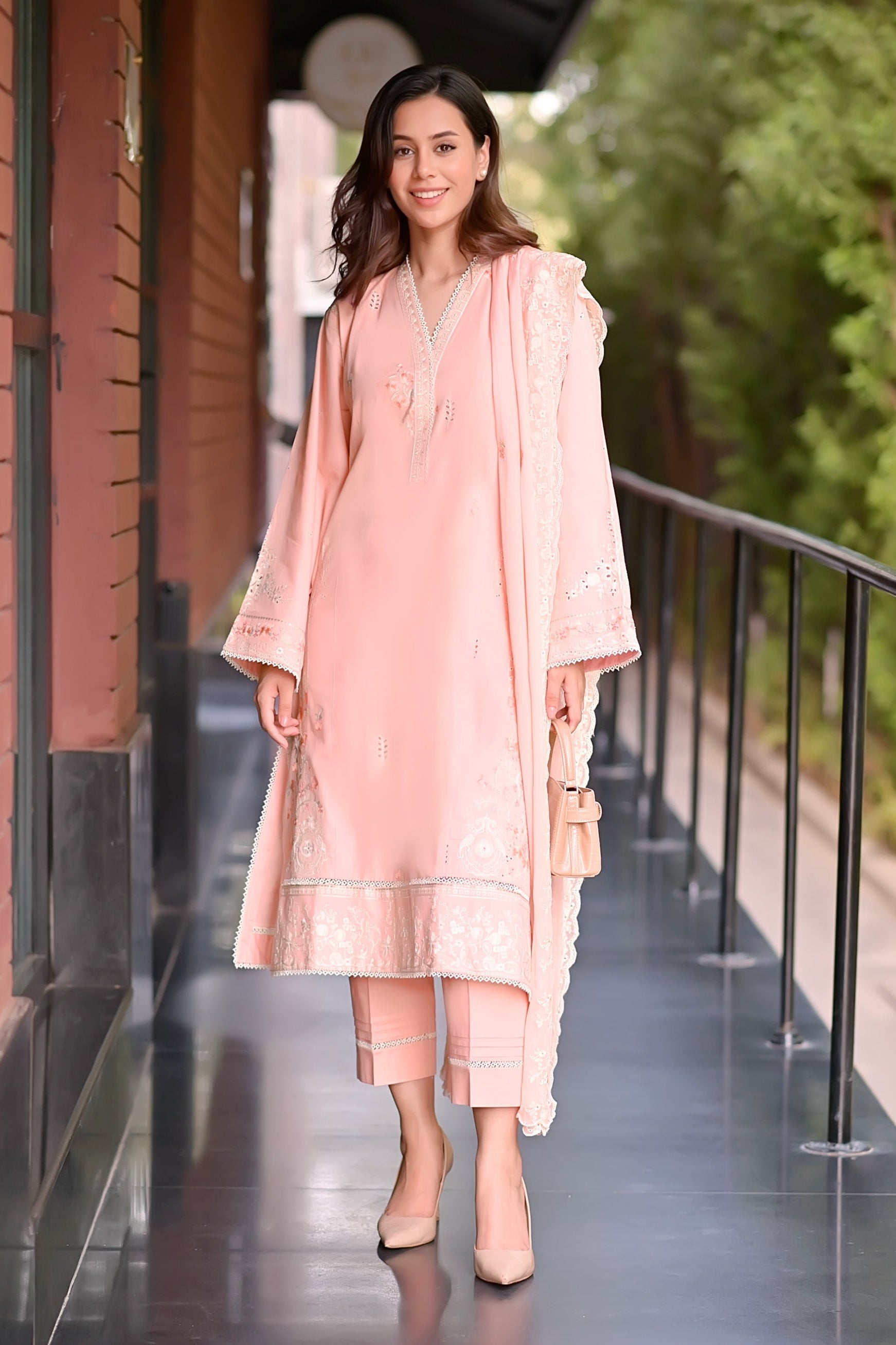jacquard Unstitched in Peach pink