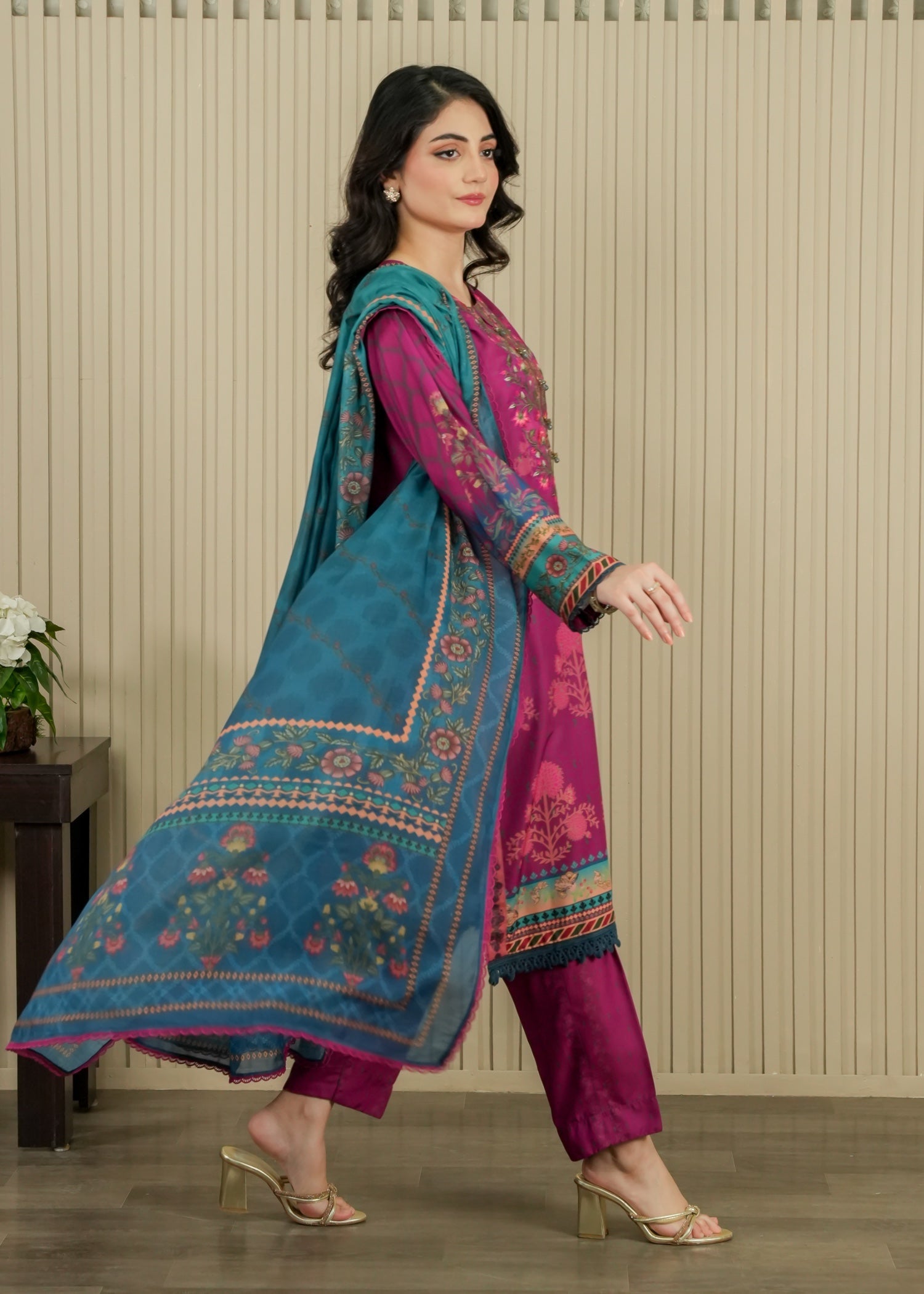 slub lawn Kurta Set in Magenta