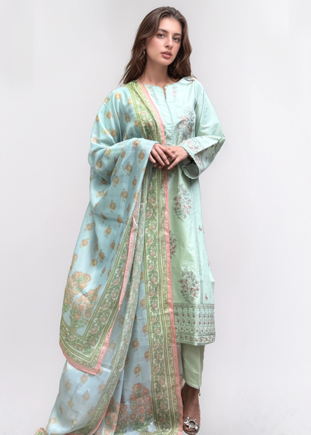 slub lawn Kurta Set in Pistachio green