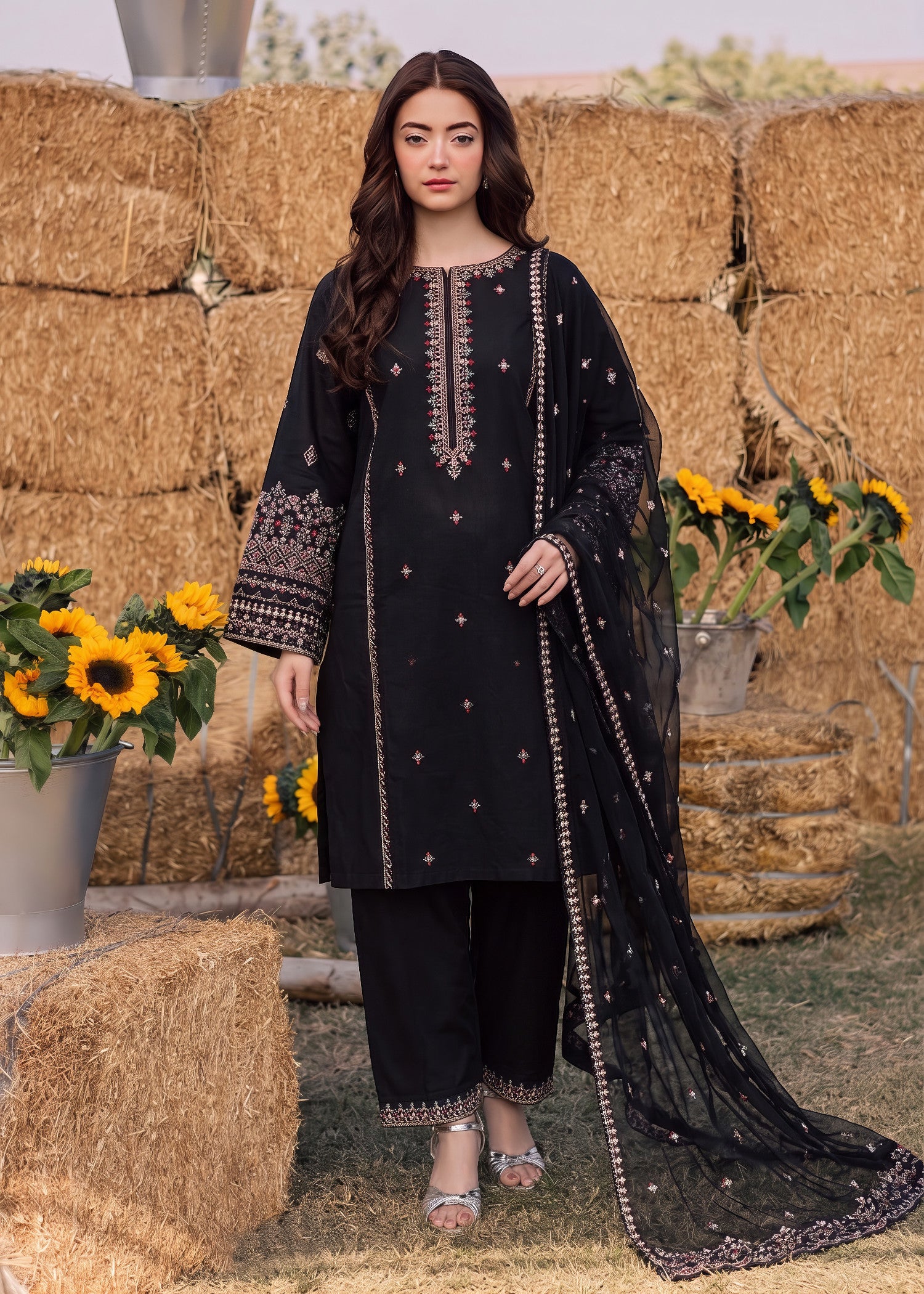 lawn Kurta Set in Black