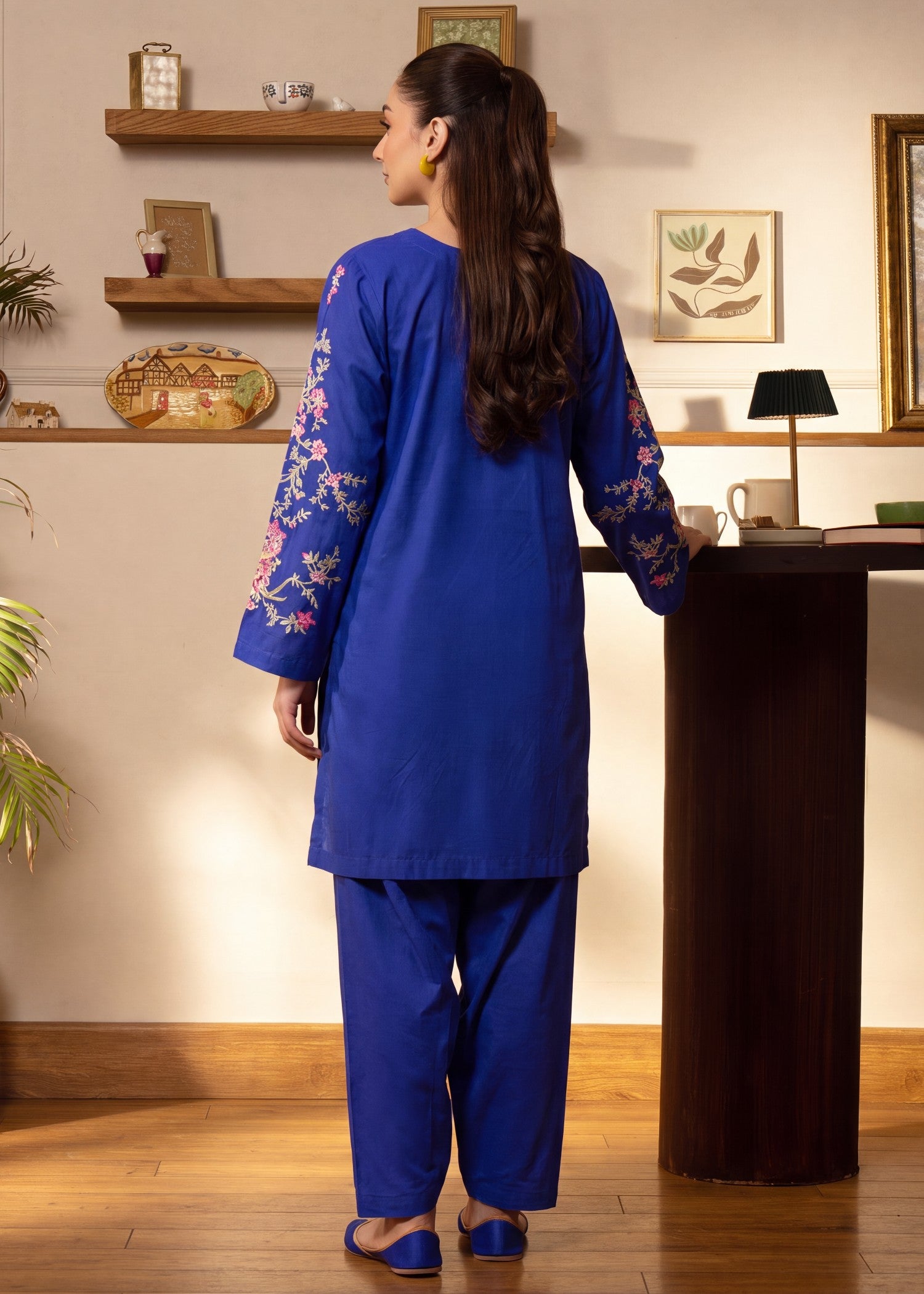 lawn Kurta Set in Royal blue