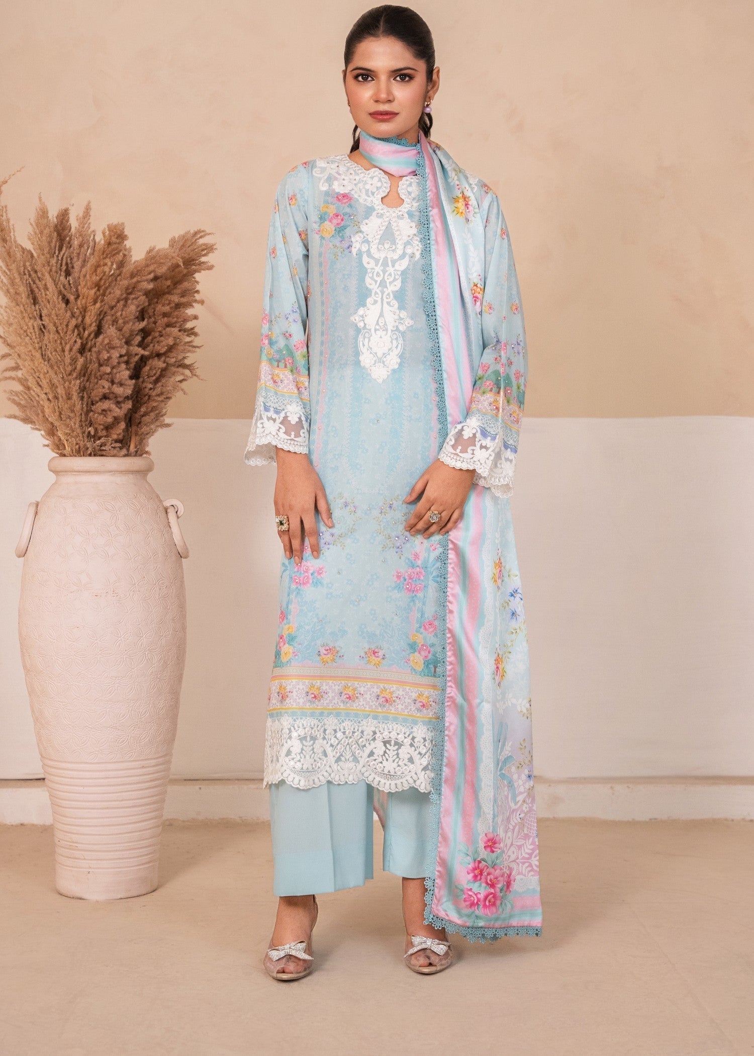 crepe silk Kurta Set in Light blue