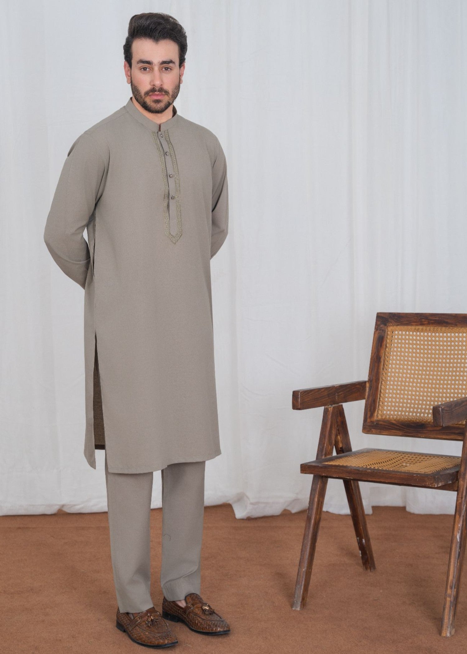 karandi Kurta Set in Grey