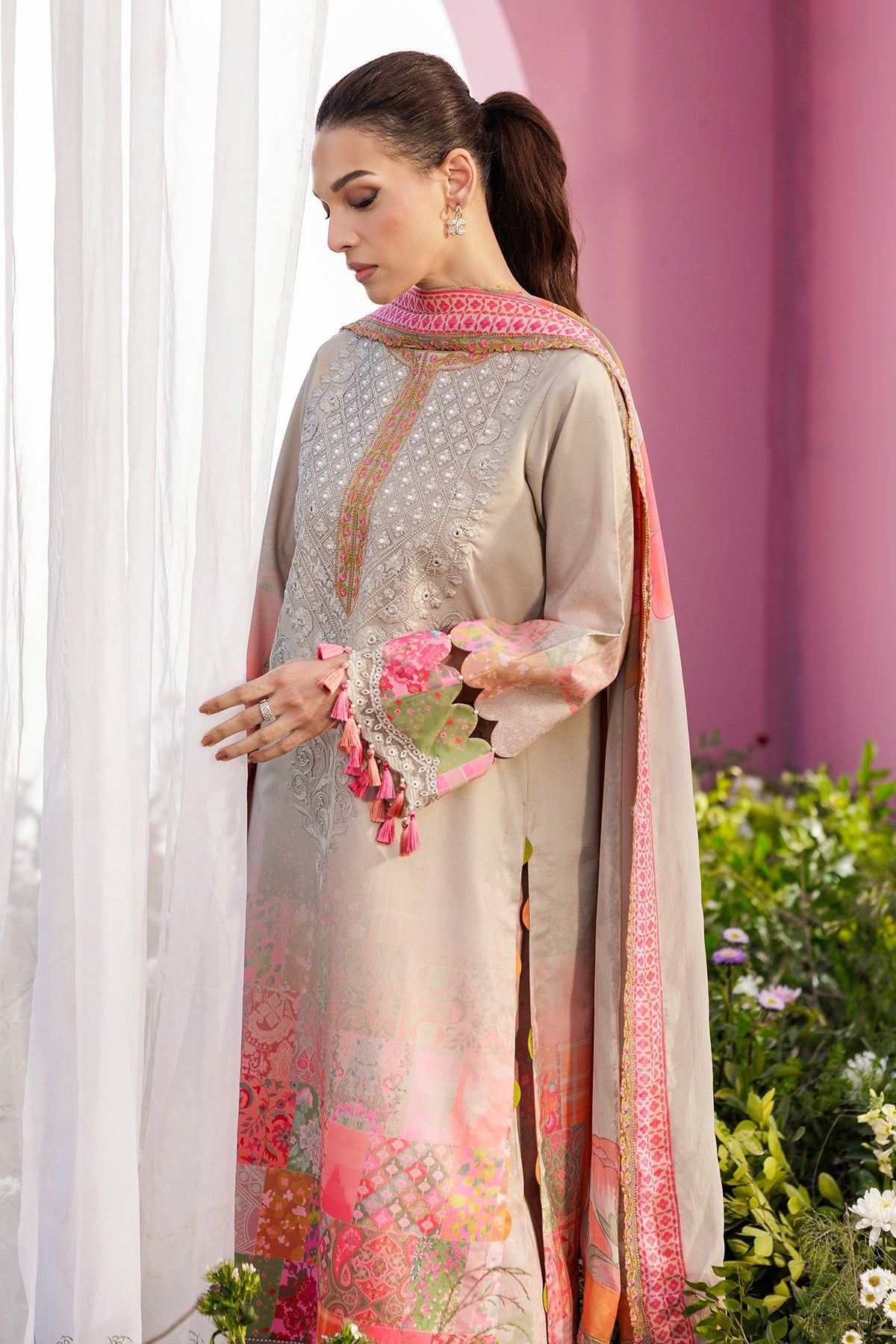 Rang-e-Bahar Lawn – CRB6-05