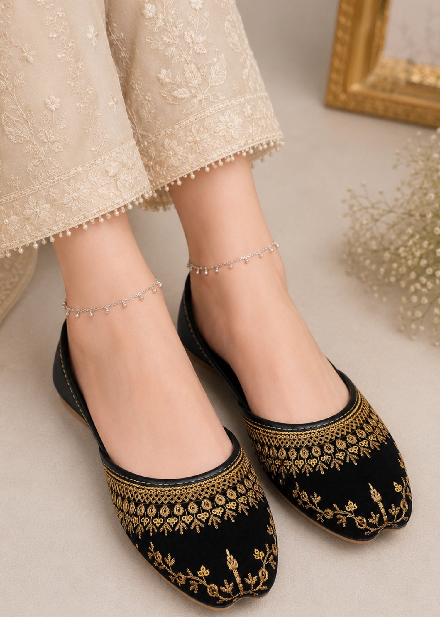 Khussa in Black by - High Quality Women Khussa ZQJ9615