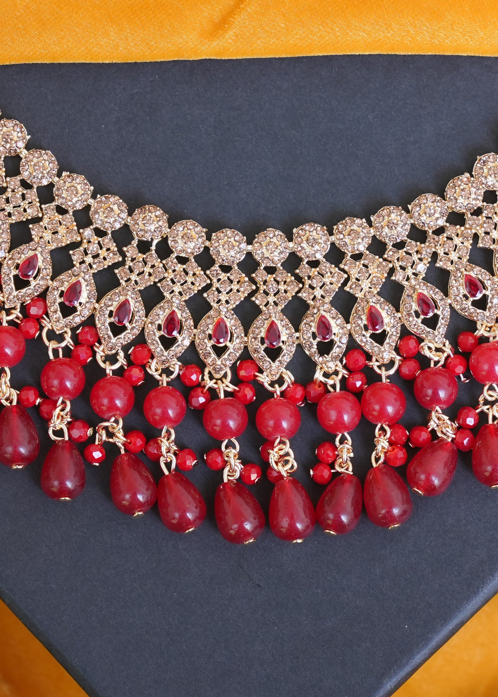 Choker in Maroon, goldenrod Color by - Trendy Women Choker OEI5358