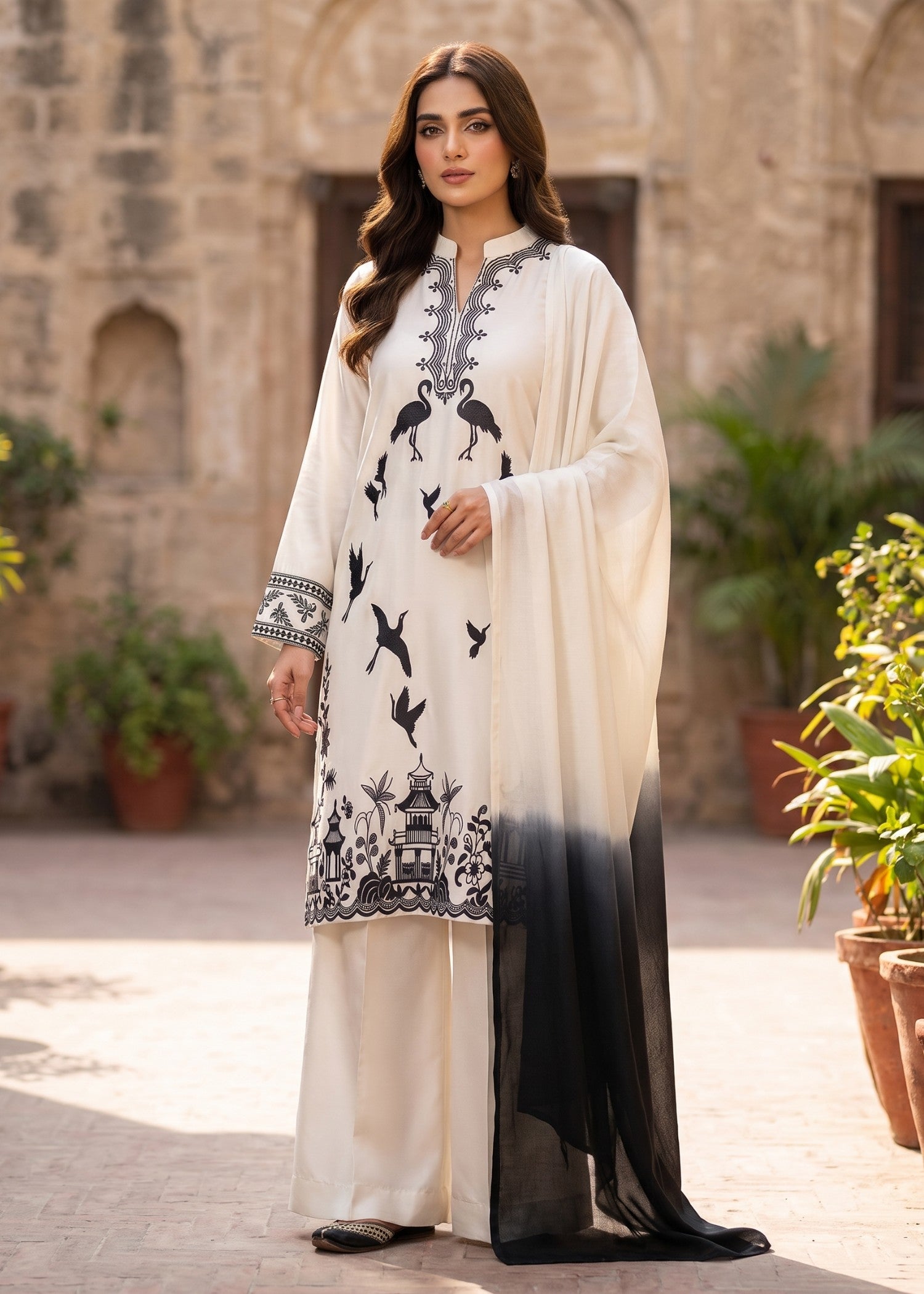 blended grip silk Kurta Set in Eggshell