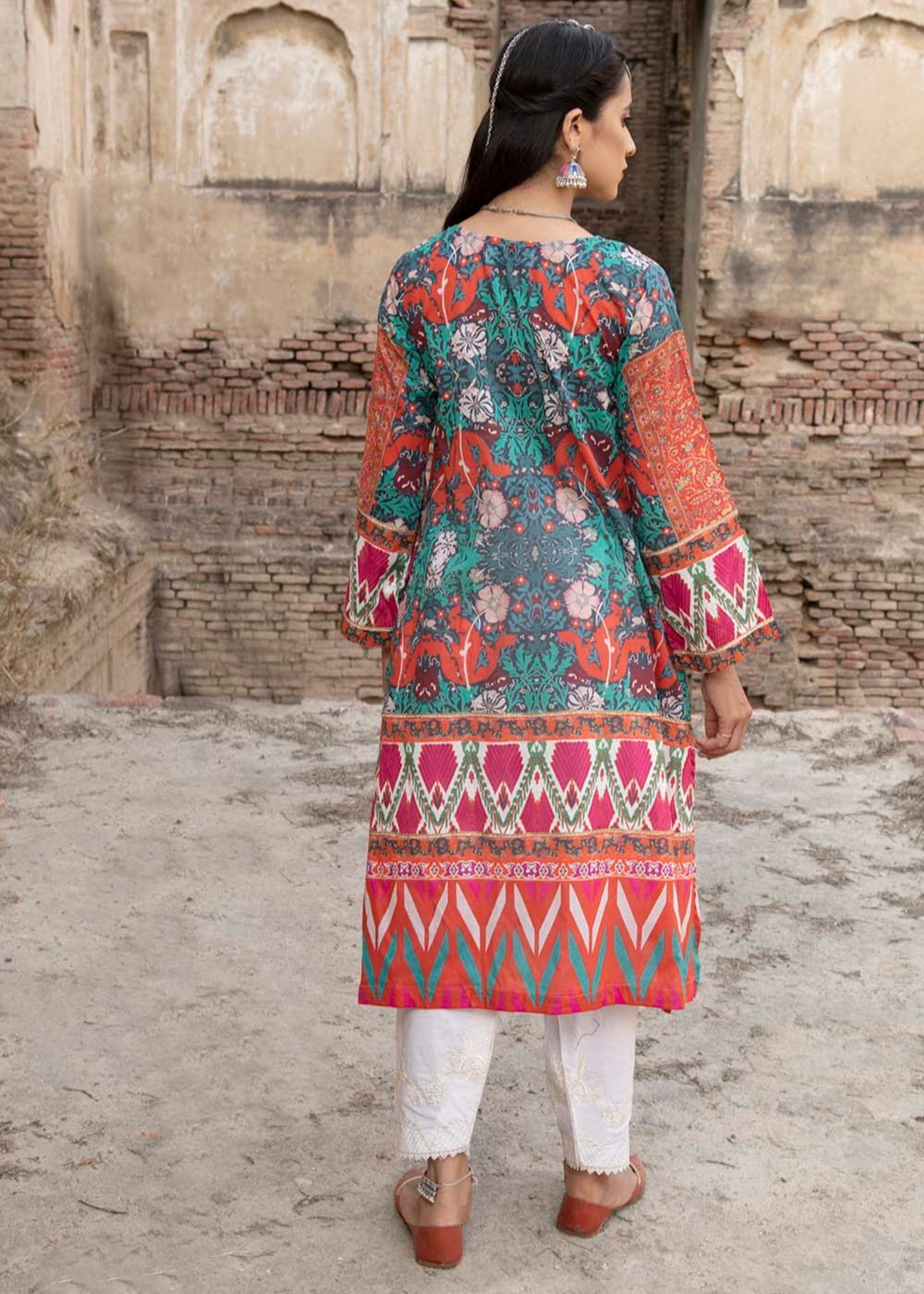 lawn Kurti in Multi